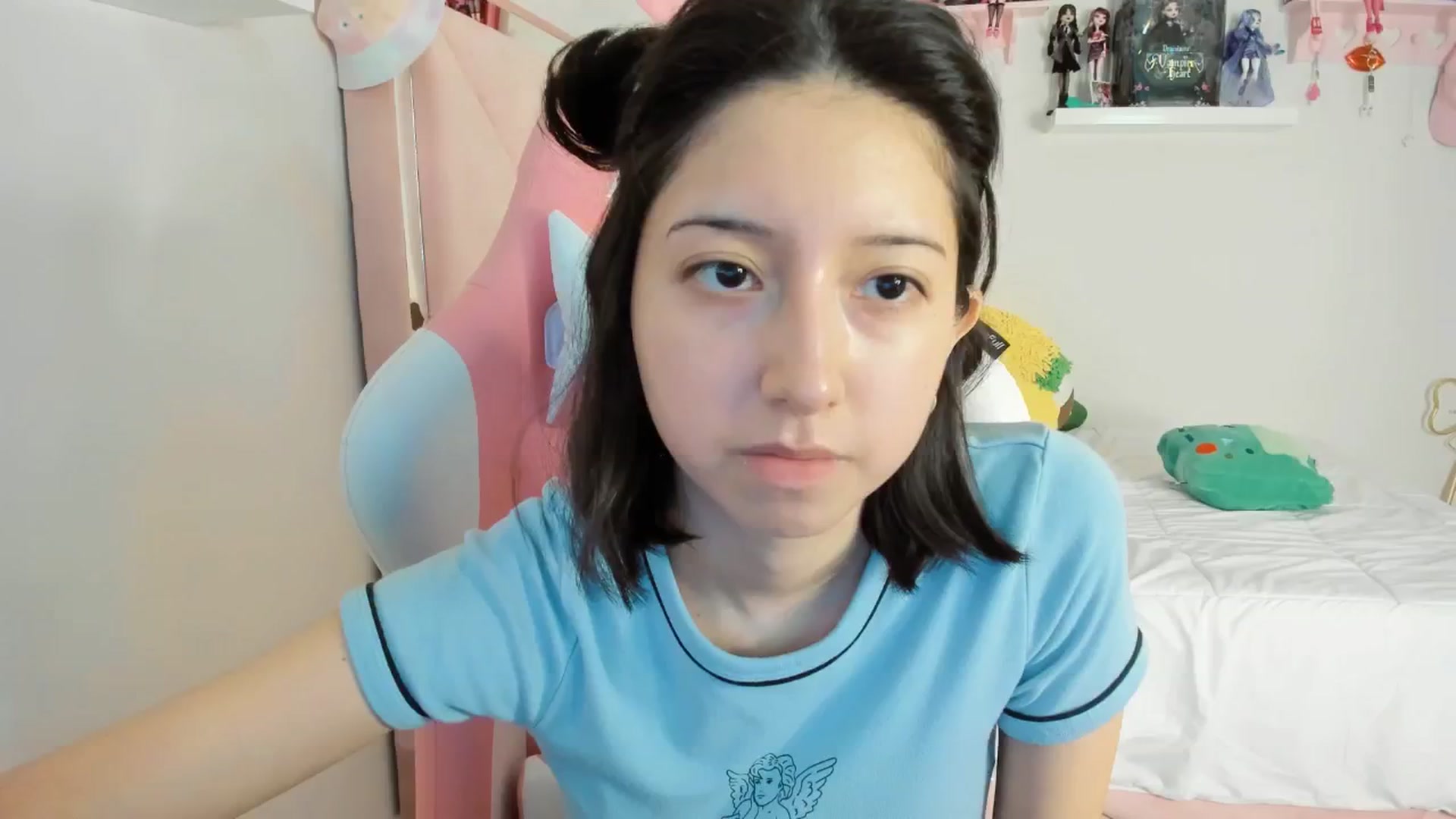 Gallery image thumbnail from Cherrycute666's myfreecams stream on, 11/29/2024, 23:52 image 17 of 20
