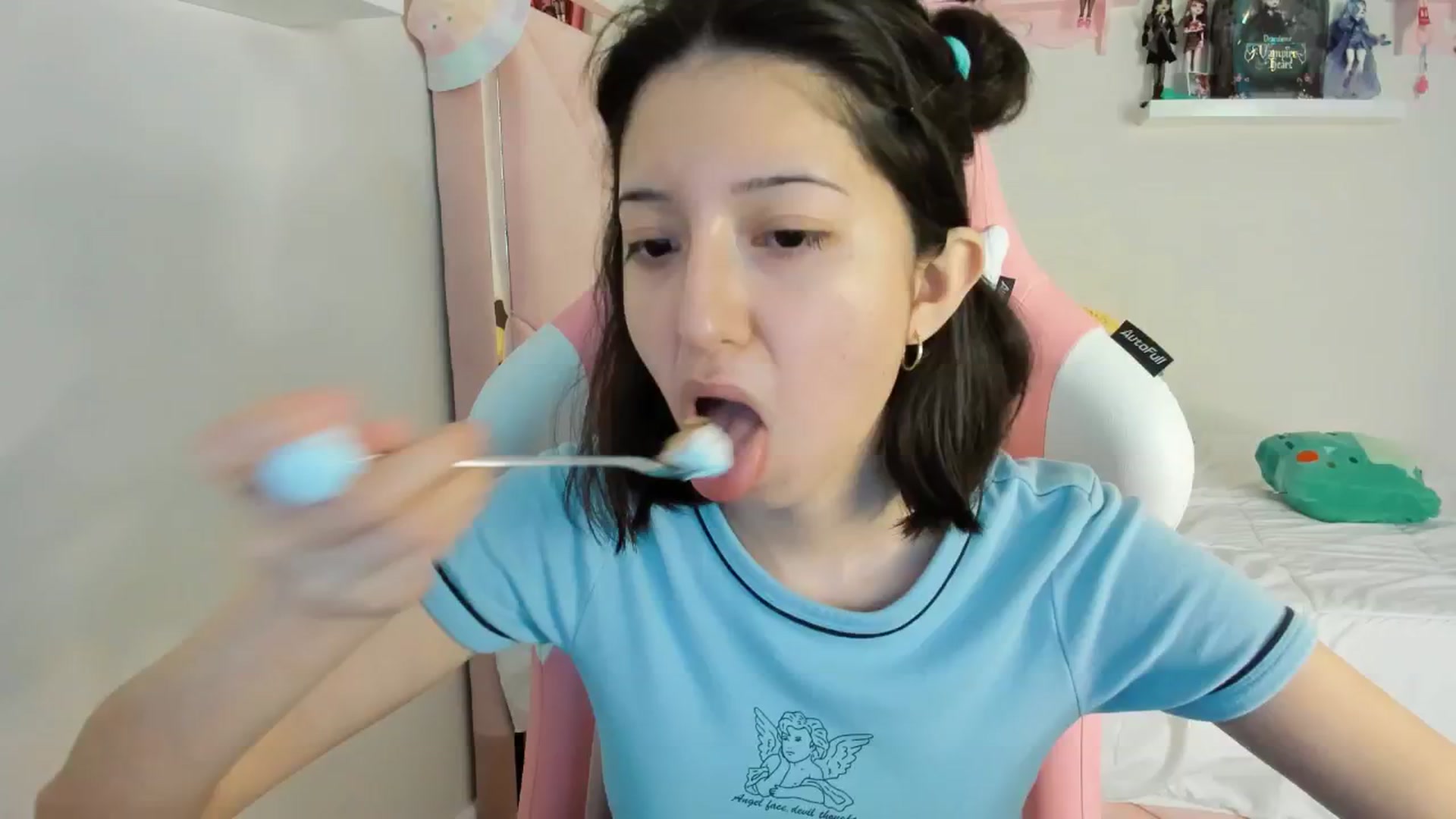 Gallery image thumbnail from Cherrycute666's myfreecams stream on, 11/29/2024, 23:52 image 9 of 20