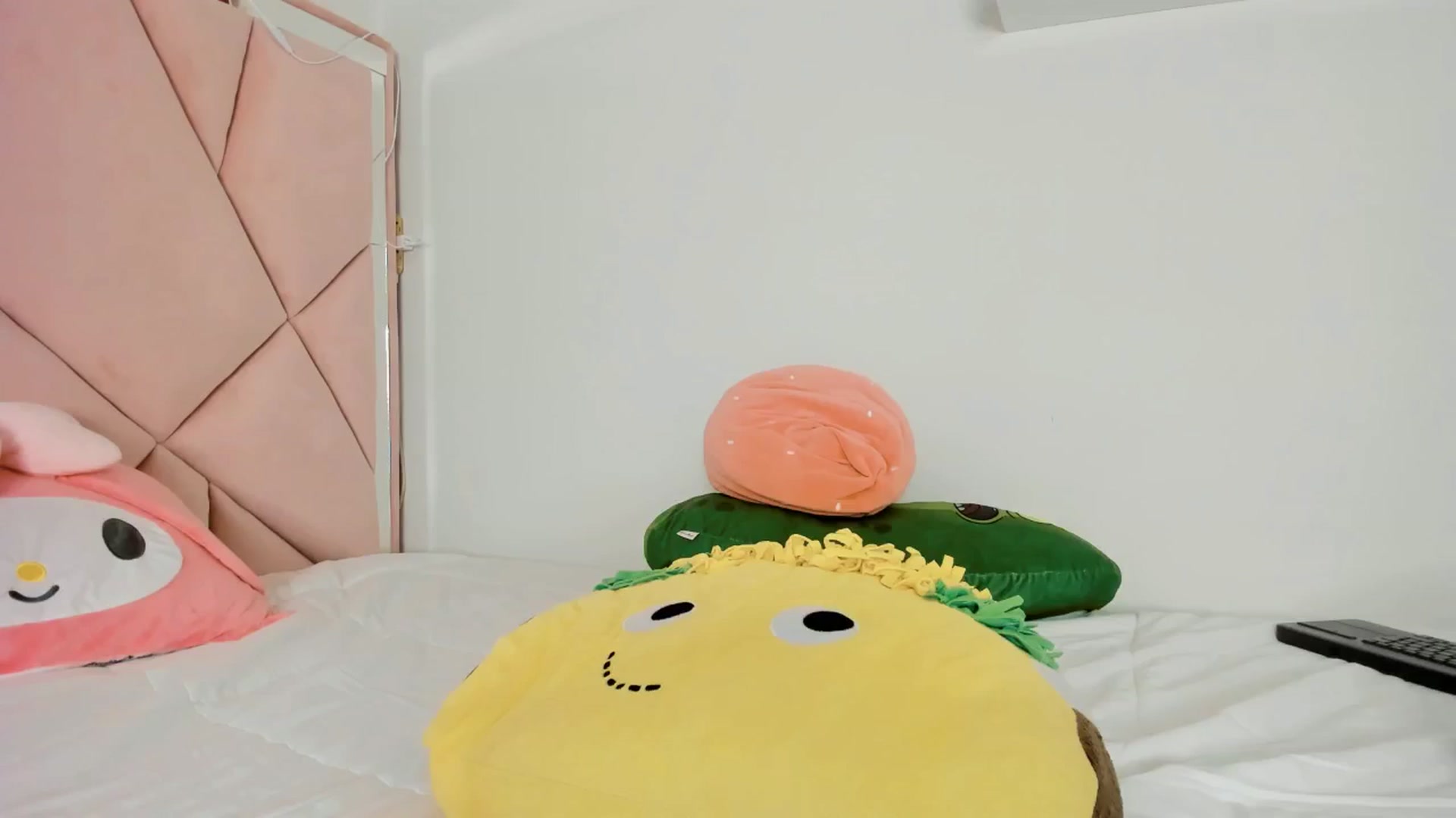 Gallery image thumbnail from Cherrycute666's myfreecams stream on, 11/30/2024, 03:16 image 8 of 20