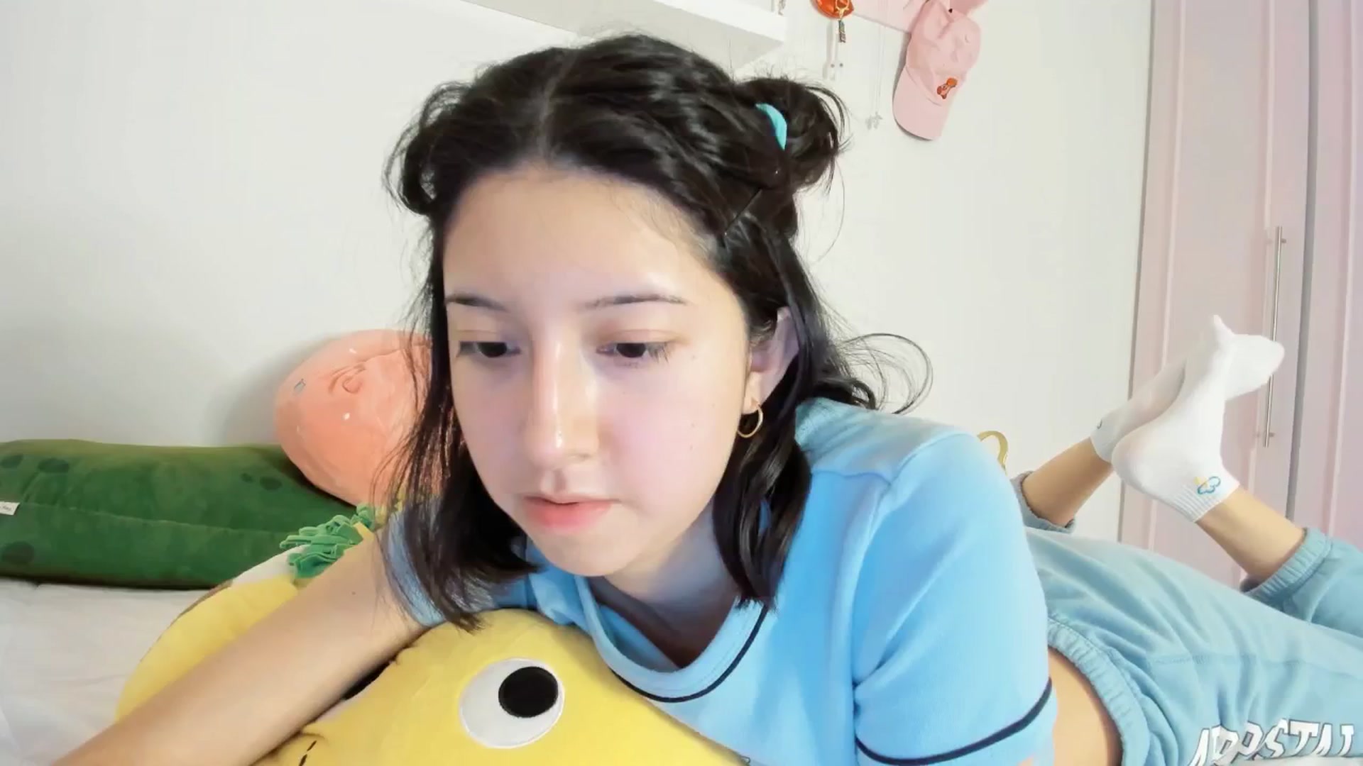 Gallery image thumbnail from Cherrycute666's myfreecams stream on, 11/30/2024, 04:52 image 10 of 20