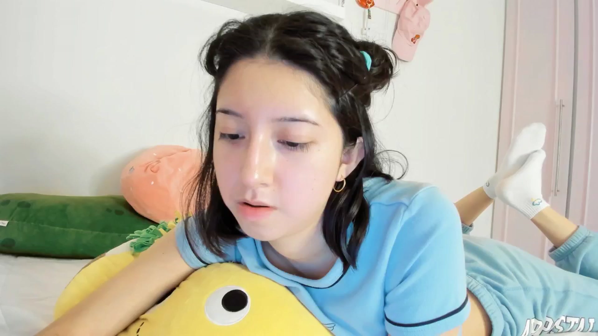 Gallery image thumbnail from Cherrycute666's myfreecams stream on, 11/30/2024, 04:52 image 1 of 20