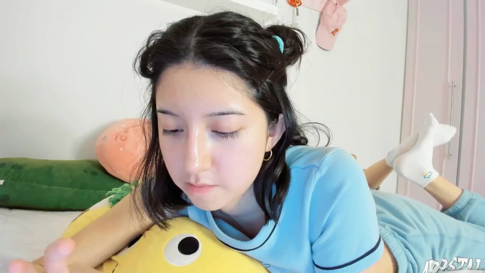 Gallery image thumbnail from Cherrycute666's myfreecams stream on, 11/30/2024, 04:52 image 13 of 20
