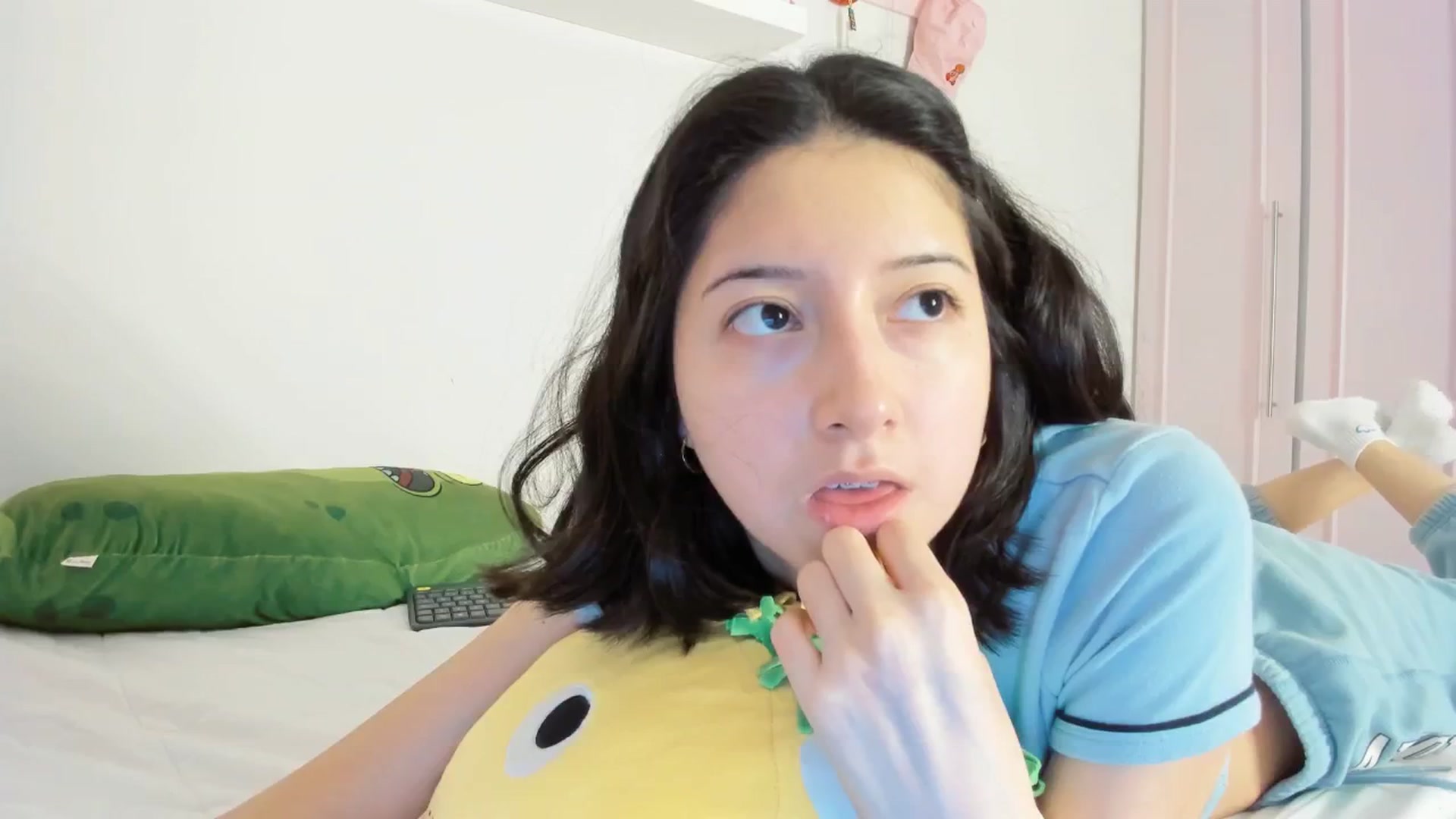 Gallery image thumbnail from Cherrycute666's myfreecams stream on, 11/30/2024, 08:18 image 13 of 20
