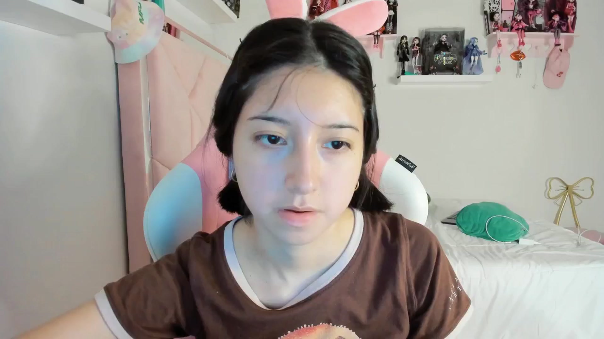 Gallery image thumbnail from Cherrycute666's myfreecams stream on, 12/02/2024, 04:12 image 6 of 20