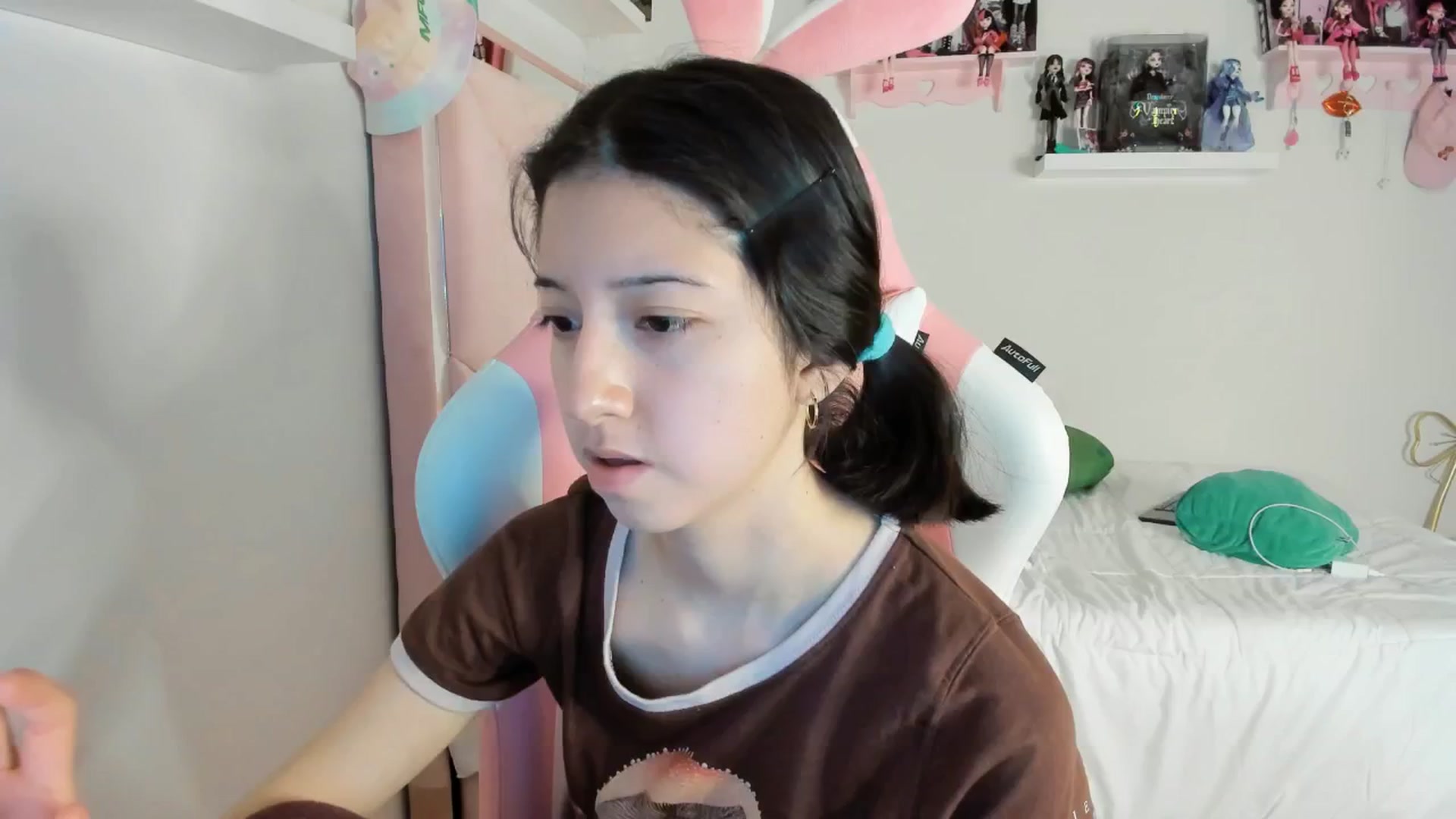 Gallery image thumbnail from Cherrycute666's myfreecams stream on, 12/02/2024, 04:12 image 19 of 20