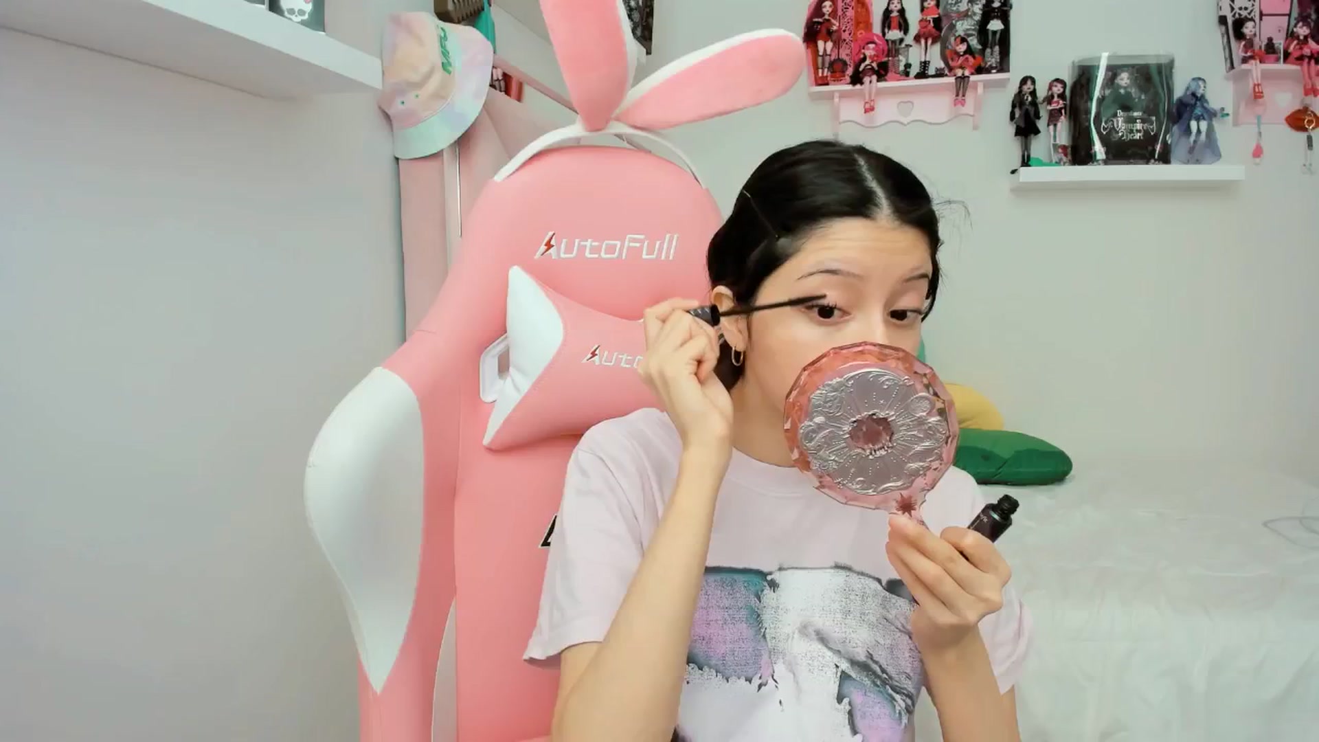 Gallery image thumbnail from Cherrycute666's myfreecams stream on, 12/02/2024, 21:46 image 14 of 20