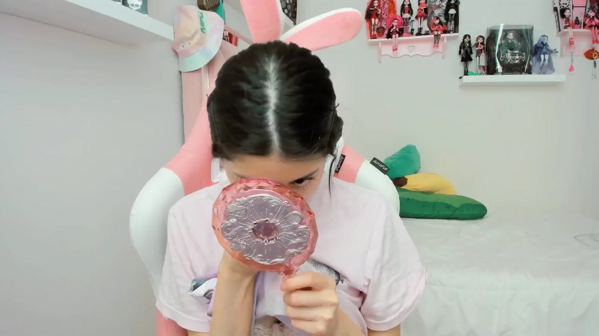 Gallery image thumbnail from Cherrycute666's myfreecams stream on, 12/02/2024, 21:46 image 15 of 20