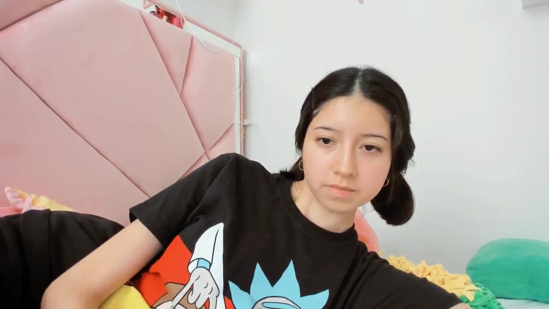 Gallery image thumbnail from Cherrycute666's myfreecams stream on, 12/03/2024, 21:14 image 18 of 20