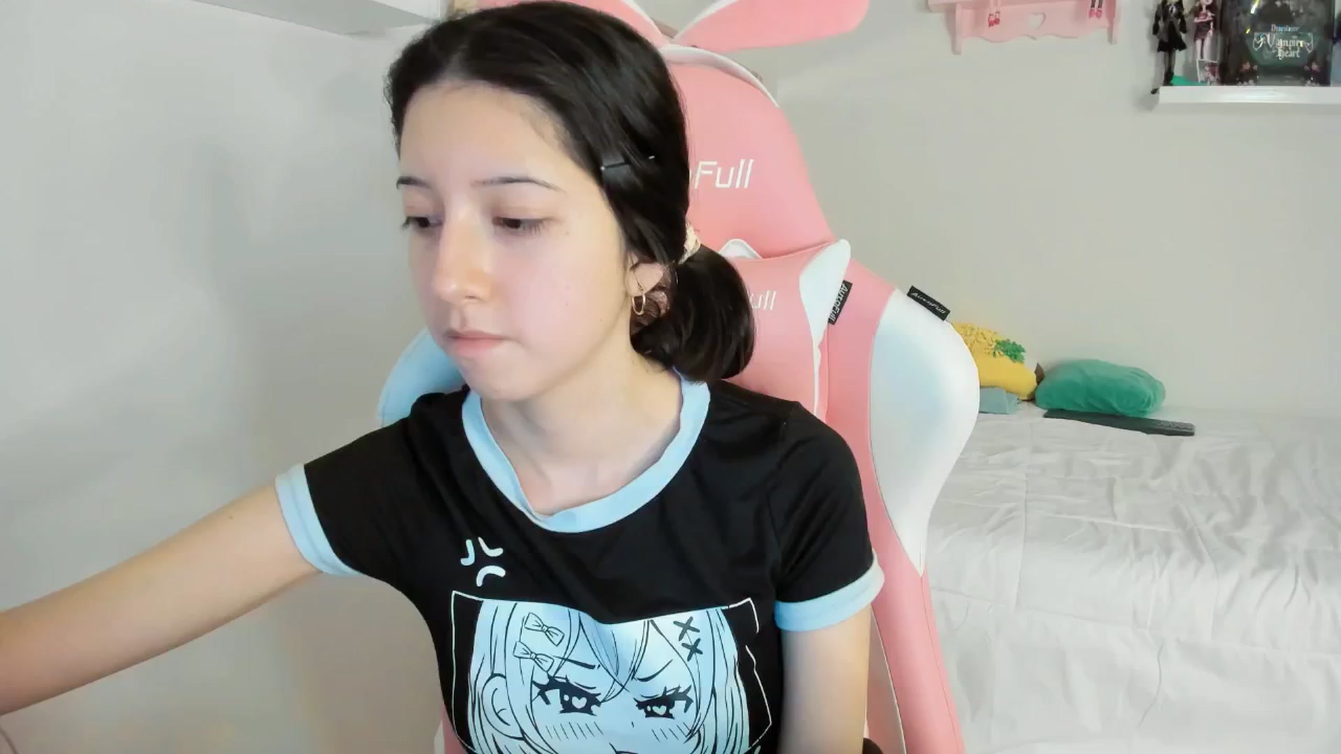 Gallery image thumbnail from Cherrycute666's myfreecams stream on, 12/04/2024, 01:57 image 8 of 20