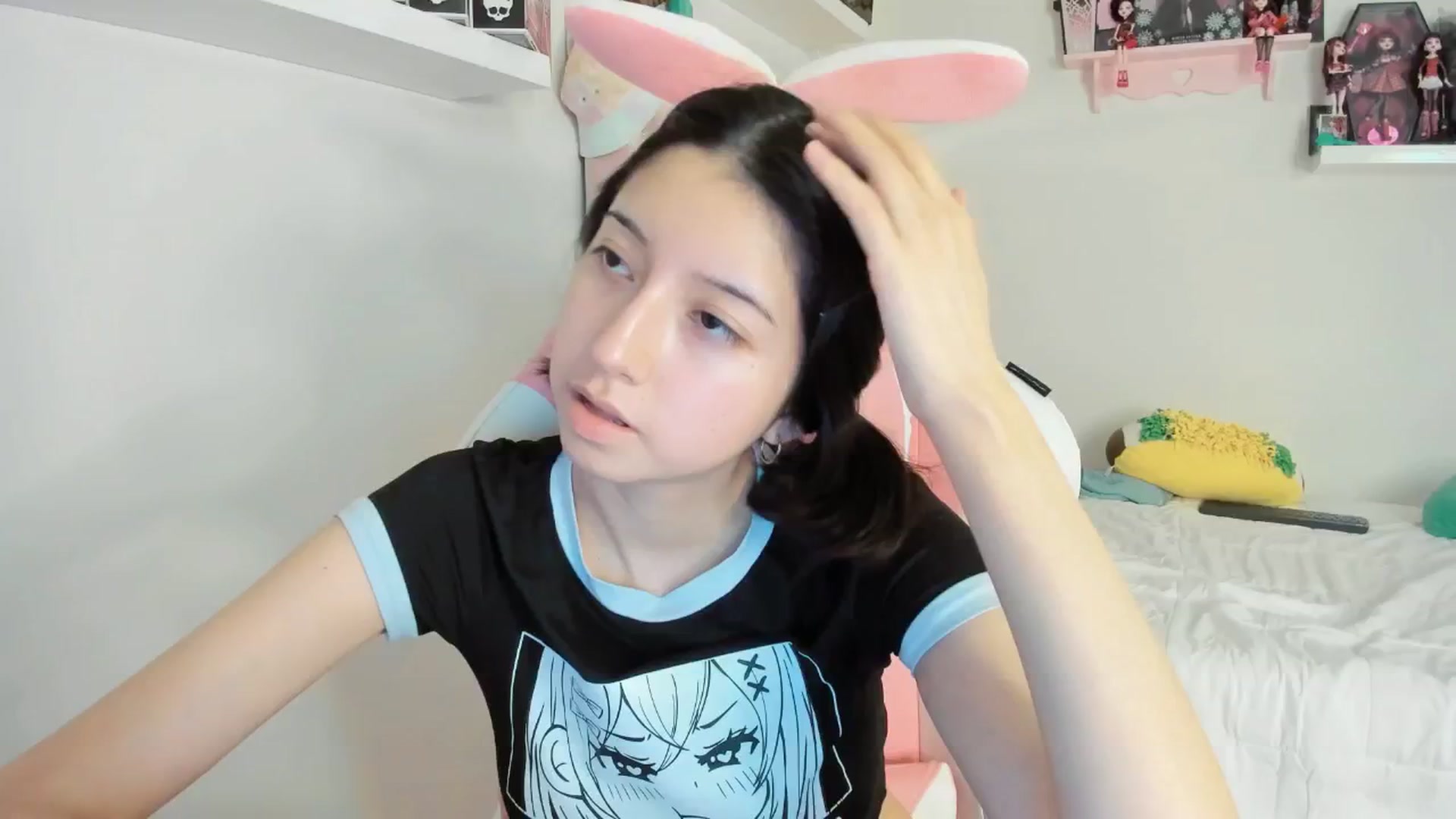 Gallery image thumbnail from Cherrycute666's myfreecams stream on, 12/04/2024, 04:04 image 12 of 20