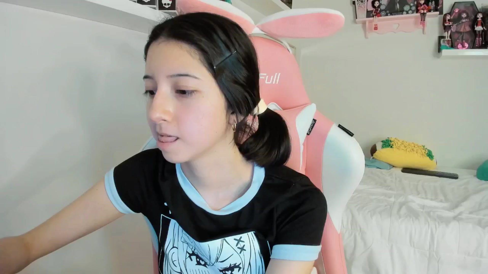 Gallery image thumbnail from Cherrycute666's myfreecams stream on, 12/04/2024, 04:04 image 19 of 20