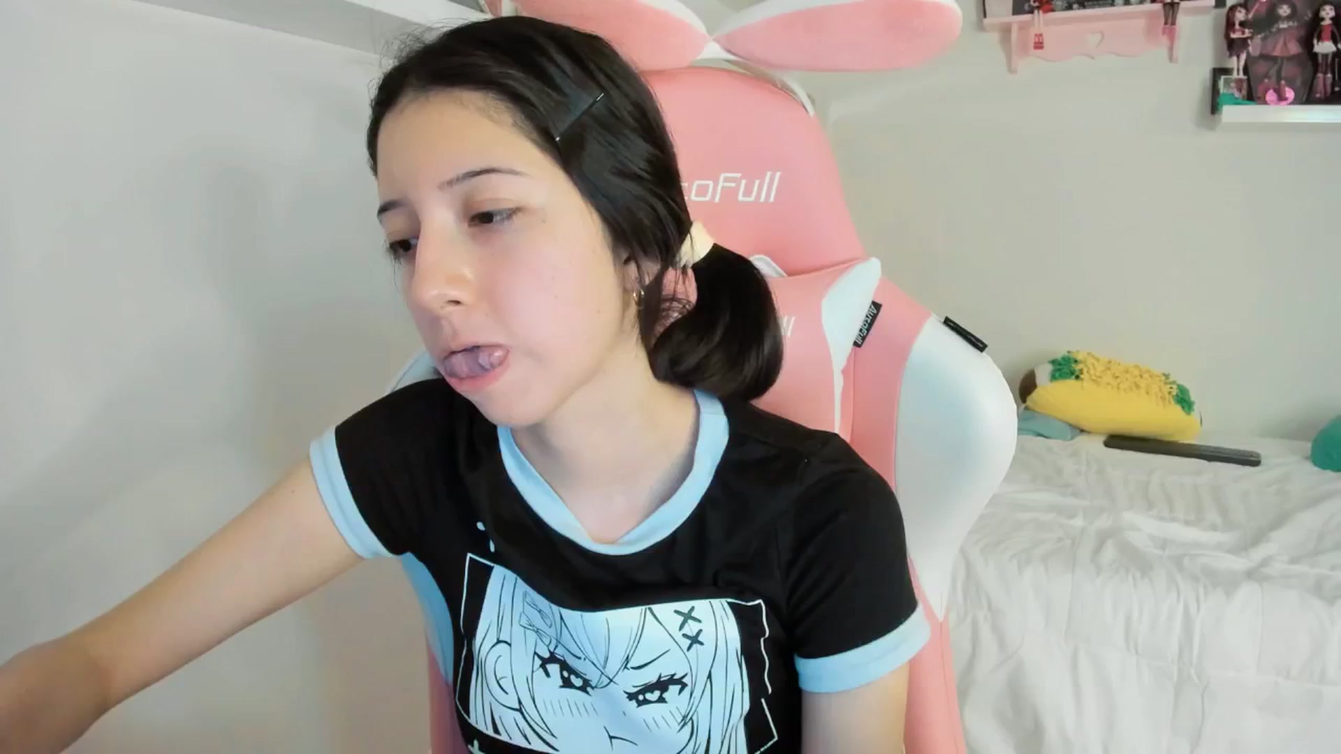 Gallery image thumbnail from Cherrycute666's myfreecams stream on, 12/04/2024, 04:04 image 20 of 20