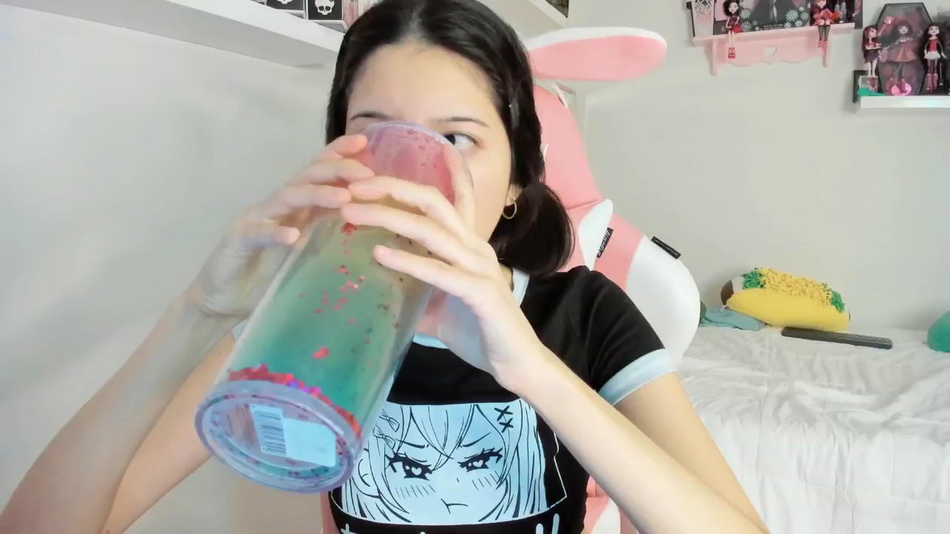 Gallery image thumbnail from Cherrycute666's myfreecams stream on, 12/04/2024, 04:04 image 9 of 20