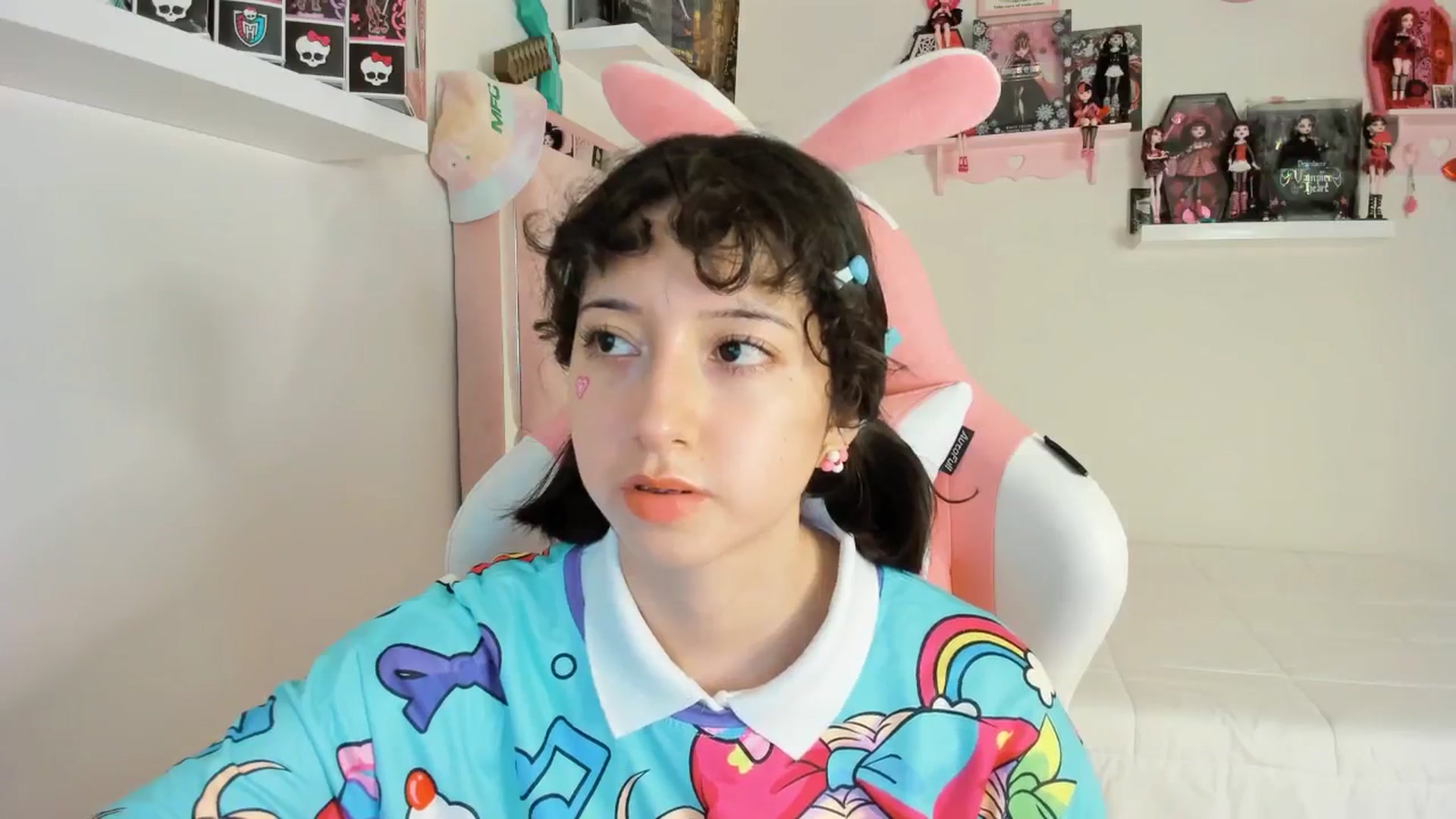 Gallery image thumbnail from Cherrycute666's myfreecams stream on, 12/05/2024, 06:57 image 7 of 20