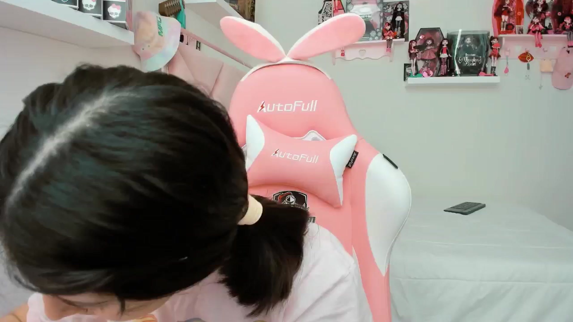 Gallery image thumbnail from Cherrycute666's myfreecams stream on, 12/05/2024, 20:15 image 9 of 20
