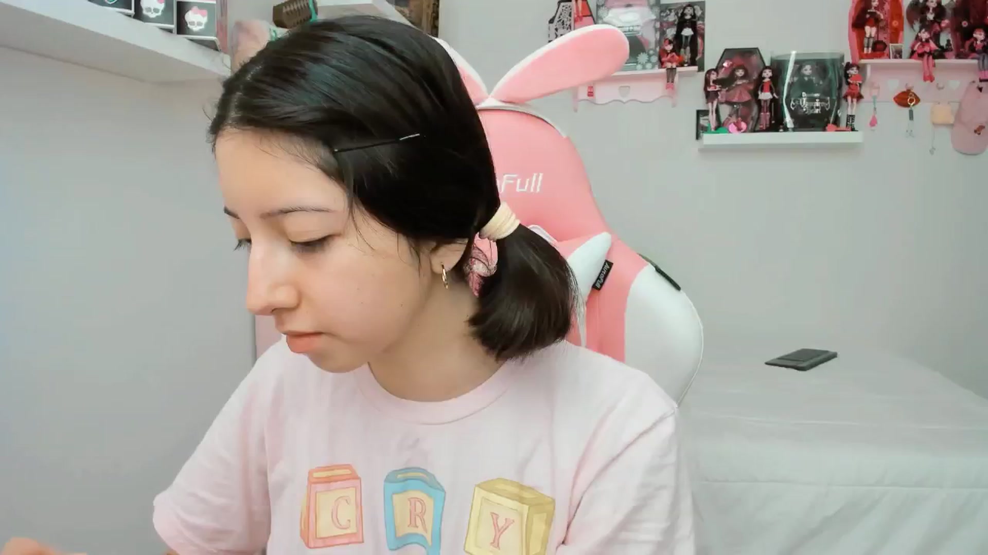 Gallery image thumbnail from Cherrycute666's myfreecams stream on, 12/05/2024, 20:15 image 12 of 20