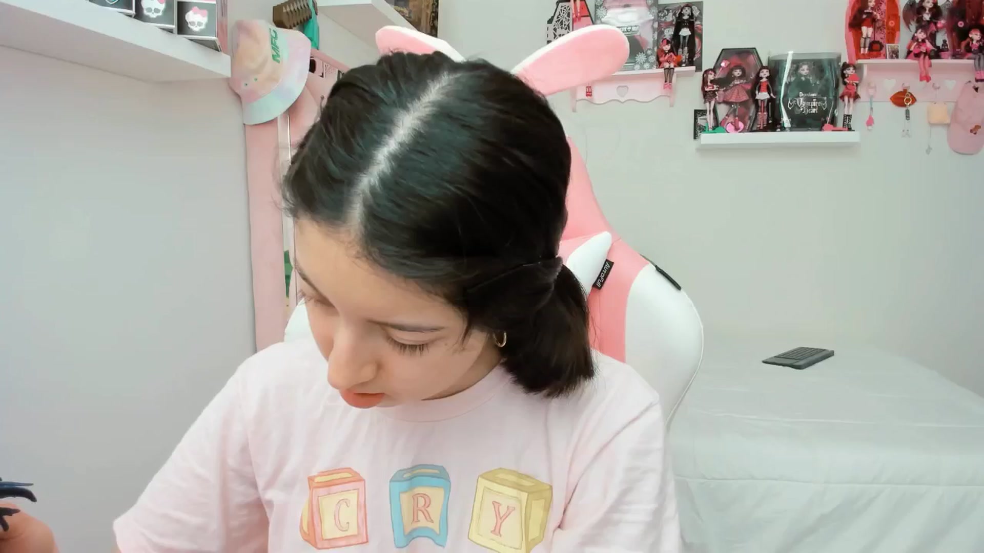 Gallery image thumbnail from Cherrycute666's myfreecams stream on, 12/05/2024, 20:15 image 11 of 20