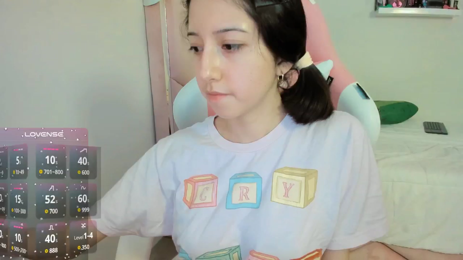 Gallery image thumbnail from Cherrycute666's myfreecams stream on, 12/05/2024, 23:47 image 18 of 20