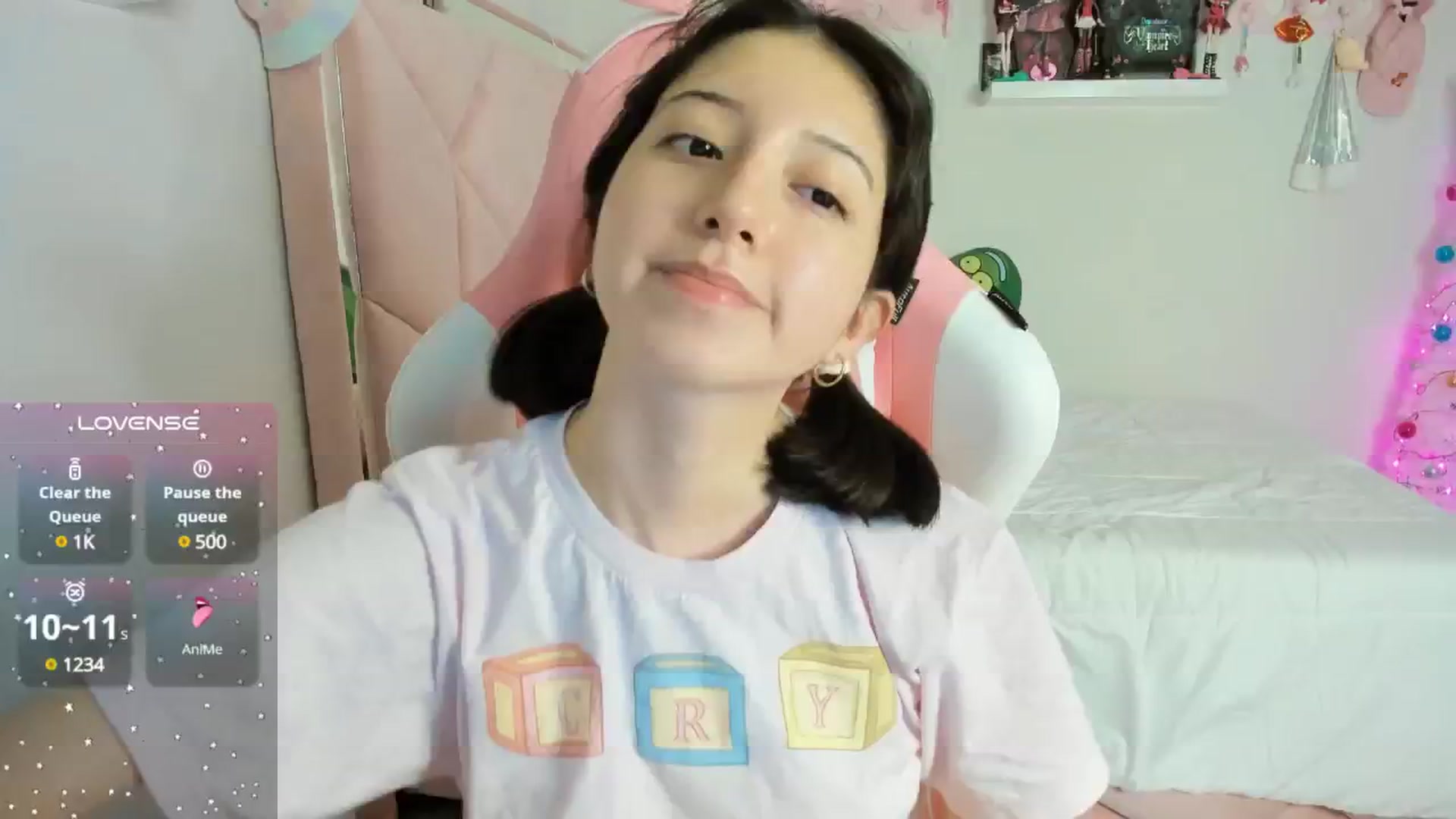 Gallery image thumbnail from Cherrycute666's myfreecams stream on, 12/06/2024, 08:07 image 1 of 20