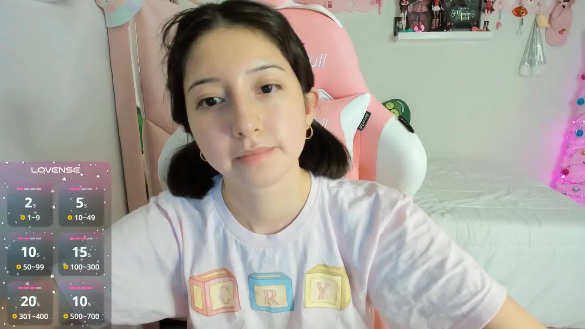 Gallery image thumbnail from Cherrycute666's myfreecams stream on, 12/06/2024, 08:07 image 2 of 20