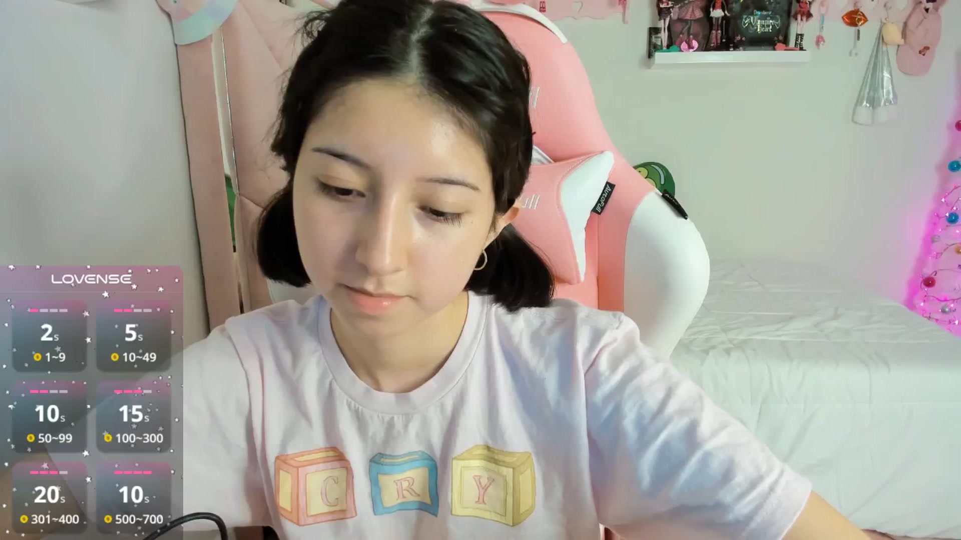 Gallery image thumbnail from Cherrycute666's myfreecams stream on, 12/06/2024, 08:07 image 10 of 20