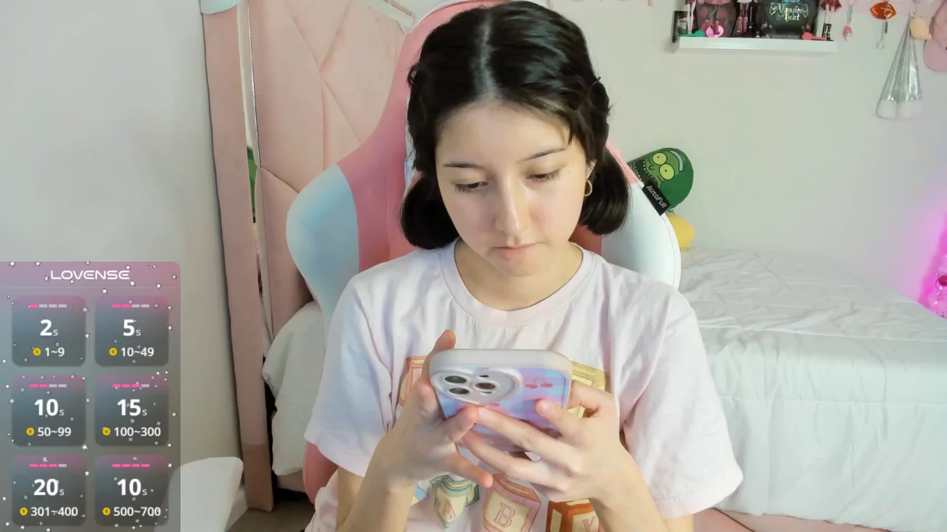 Gallery image thumbnail from Cherrycute666's myfreecams stream on, 12/06/2024, 11:03 image 19 of 20