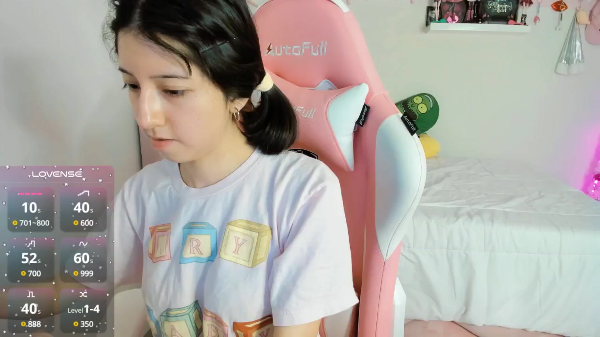 Gallery image thumbnail from Cherrycute666's myfreecams stream on, 12/06/2024, 11:03 image 17 of 20