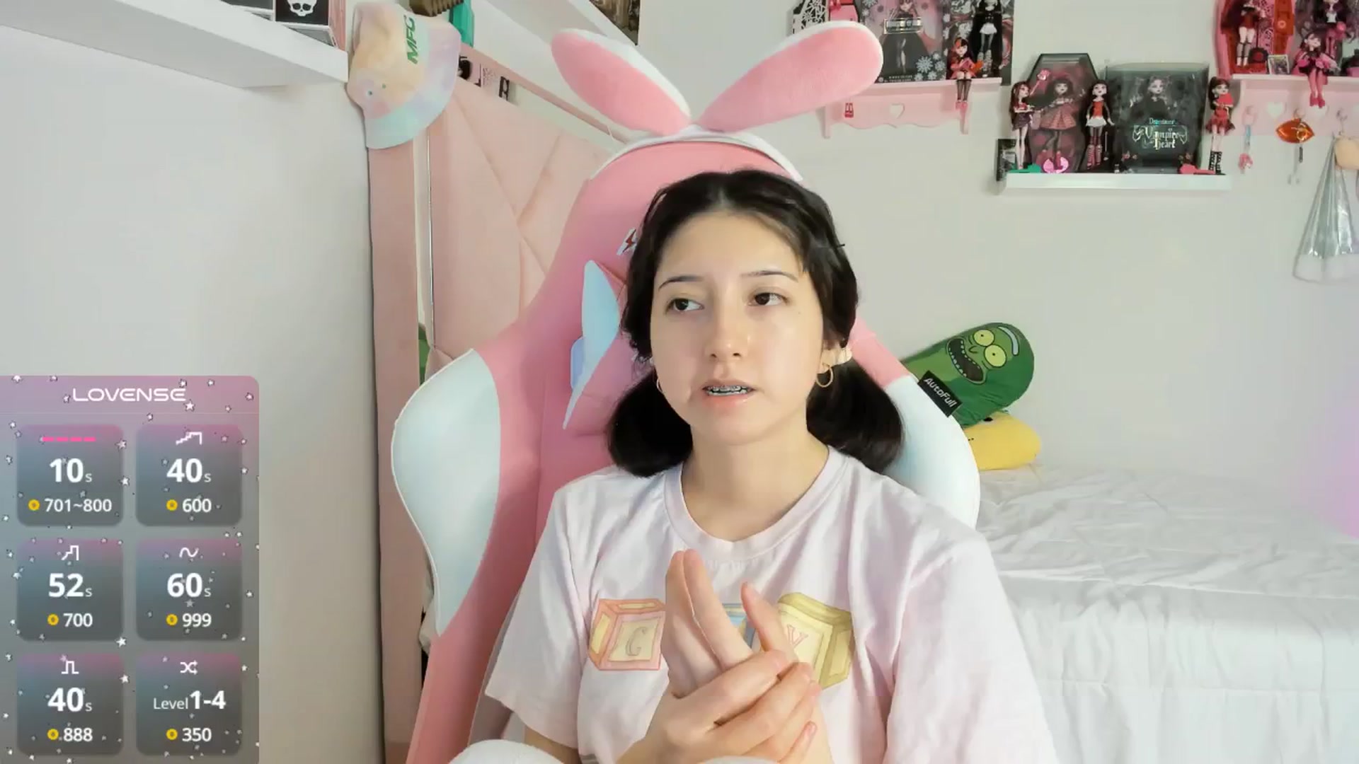 Gallery image thumbnail from Cherrycute666's myfreecams stream on, 12/06/2024, 11:03 image 12 of 20