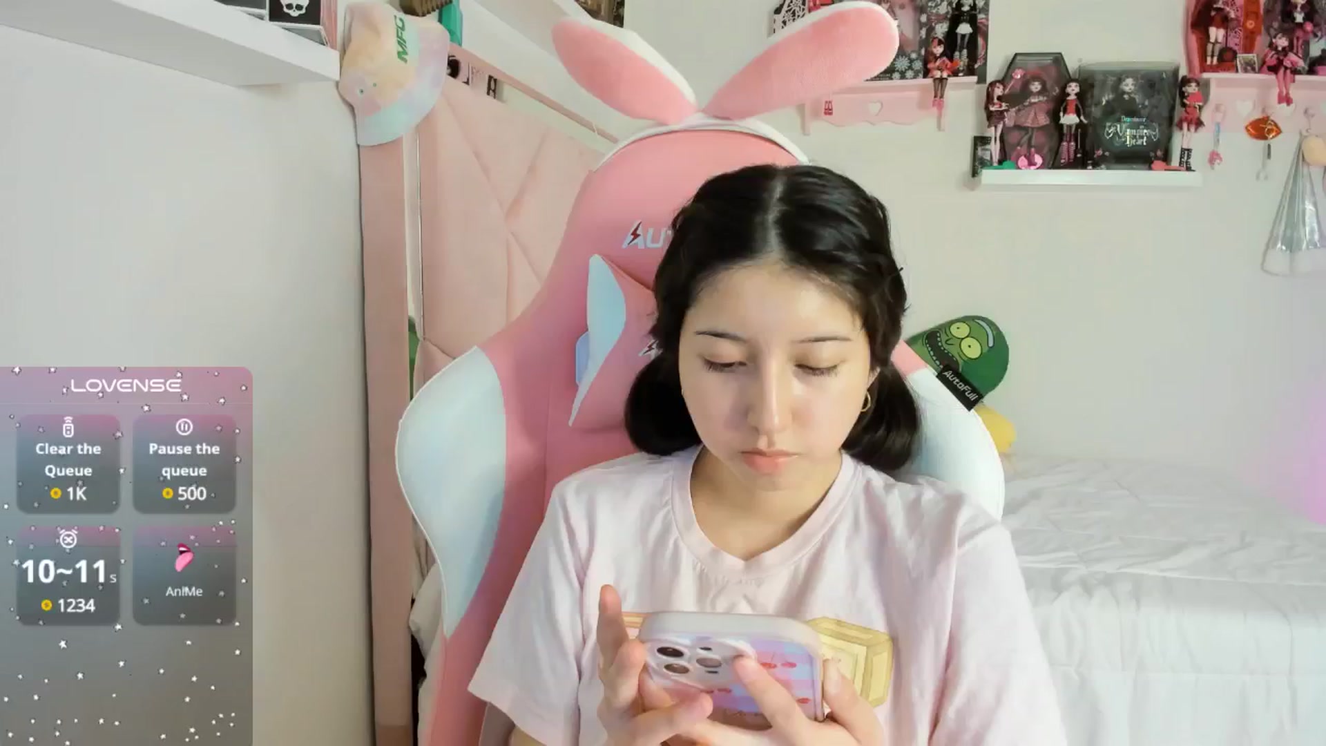 Gallery image thumbnail from Cherrycute666's myfreecams stream on, 12/06/2024, 11:03 image 5 of 20
