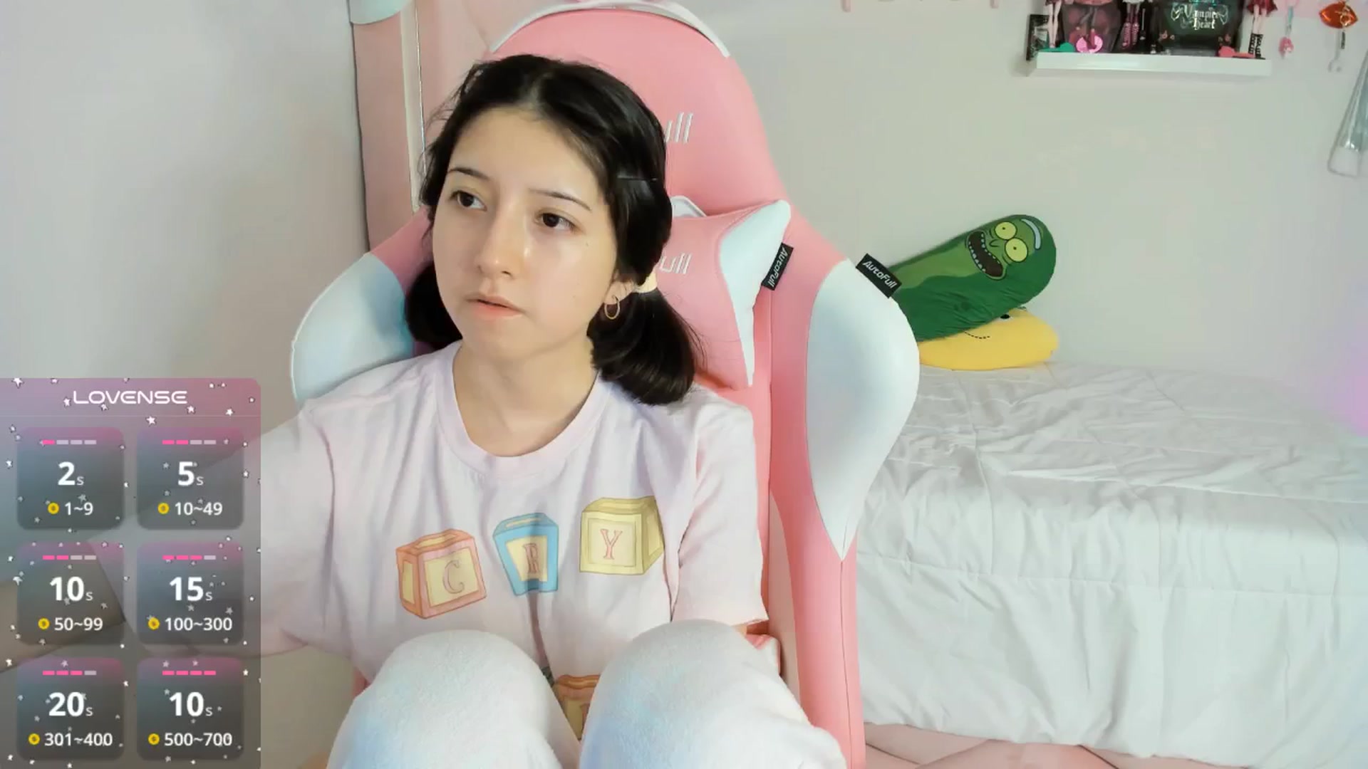 Gallery image thumbnail from Cherrycute666's myfreecams stream on, 12/06/2024, 11:03 image 14 of 20