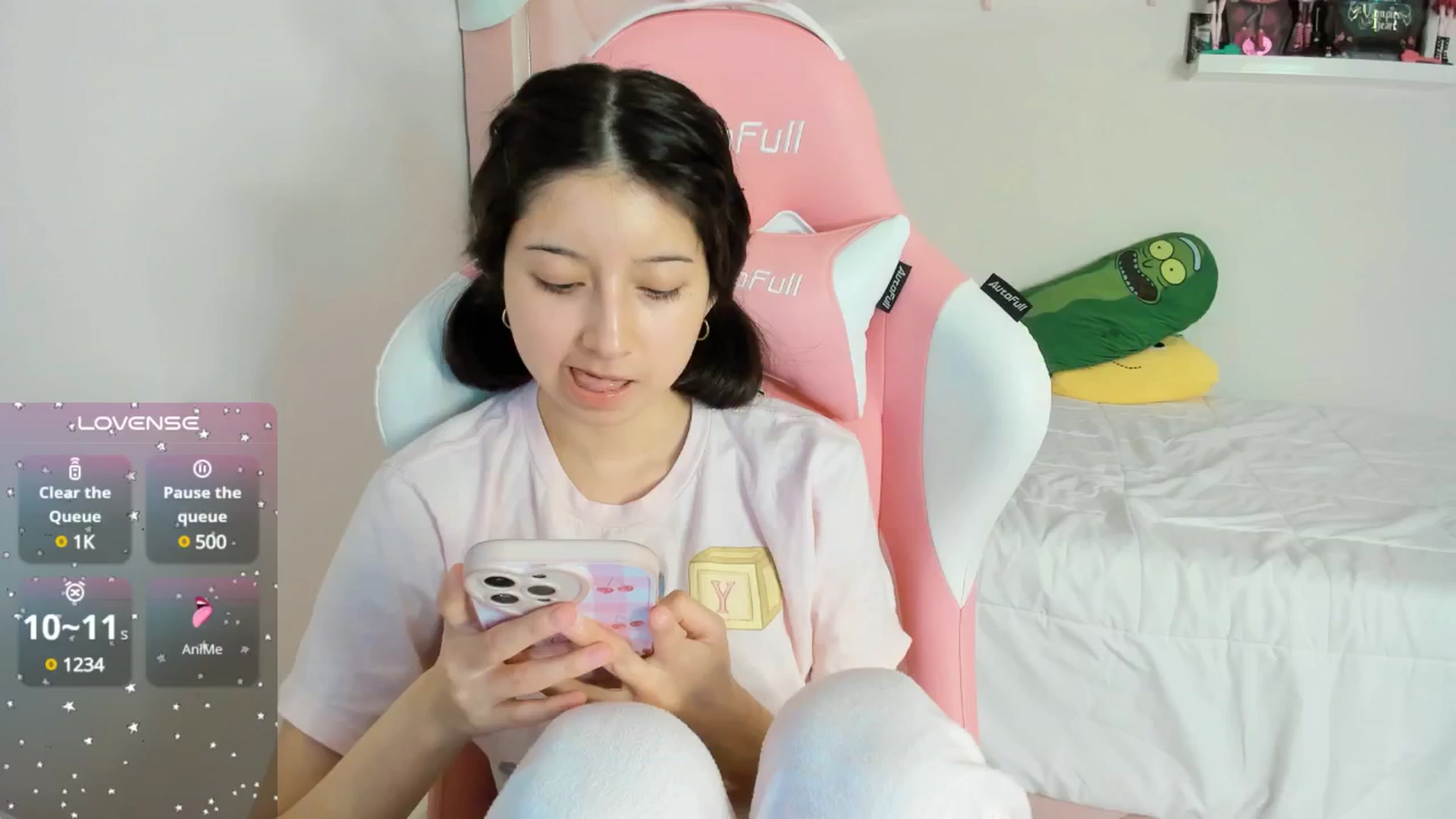 Gallery image thumbnail from Cherrycute666's myfreecams stream on, 12/06/2024, 11:03 image 15 of 20