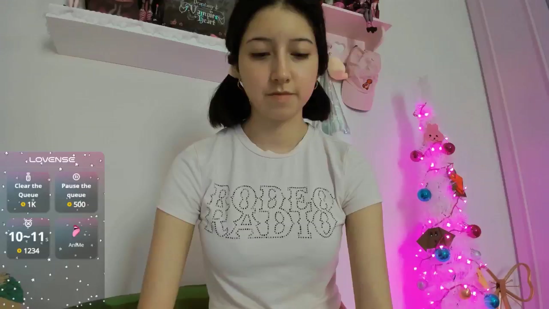 Gallery image thumbnail from Cherrycute666's myfreecams stream on, 12/08/2024, 06:31 image 18 of 20