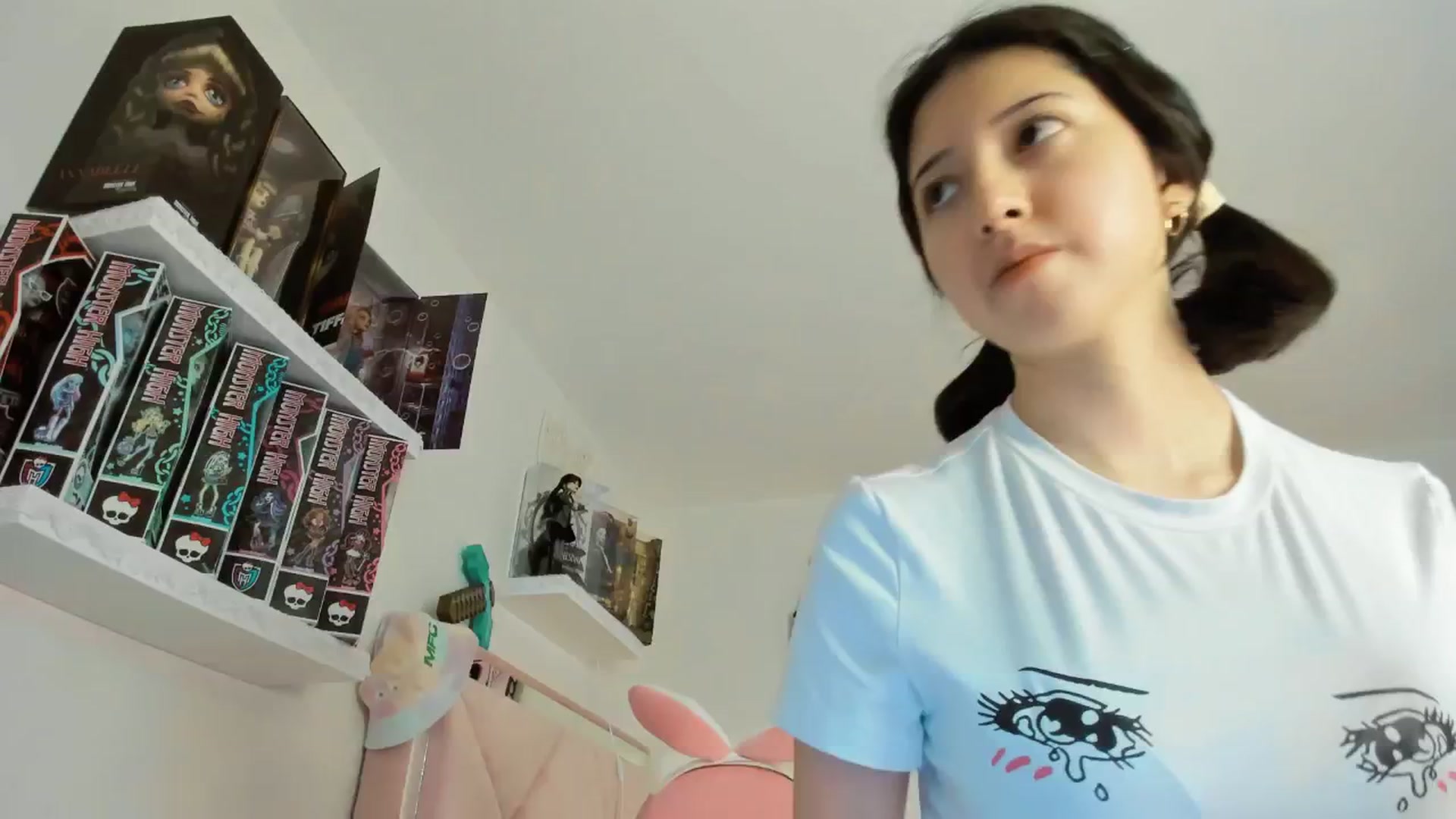 Gallery image thumbnail from Cherrycute666's myfreecams stream on, 12/09/2024, 09:28 image 14 of 20