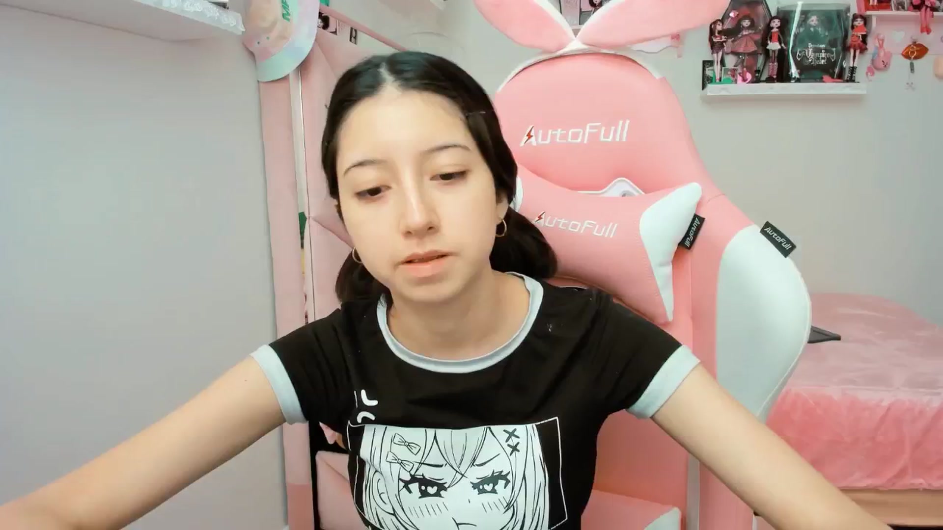 Gallery image thumbnail from Cherrycute666's myfreecams stream on, 12/11/2024, 20:21 image 12 of 20