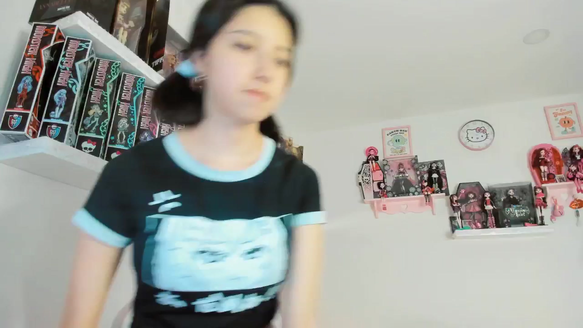 Gallery image thumbnail from Cherrycute666's myfreecams stream on, 12/12/2024, 06:16 image 2 of 20