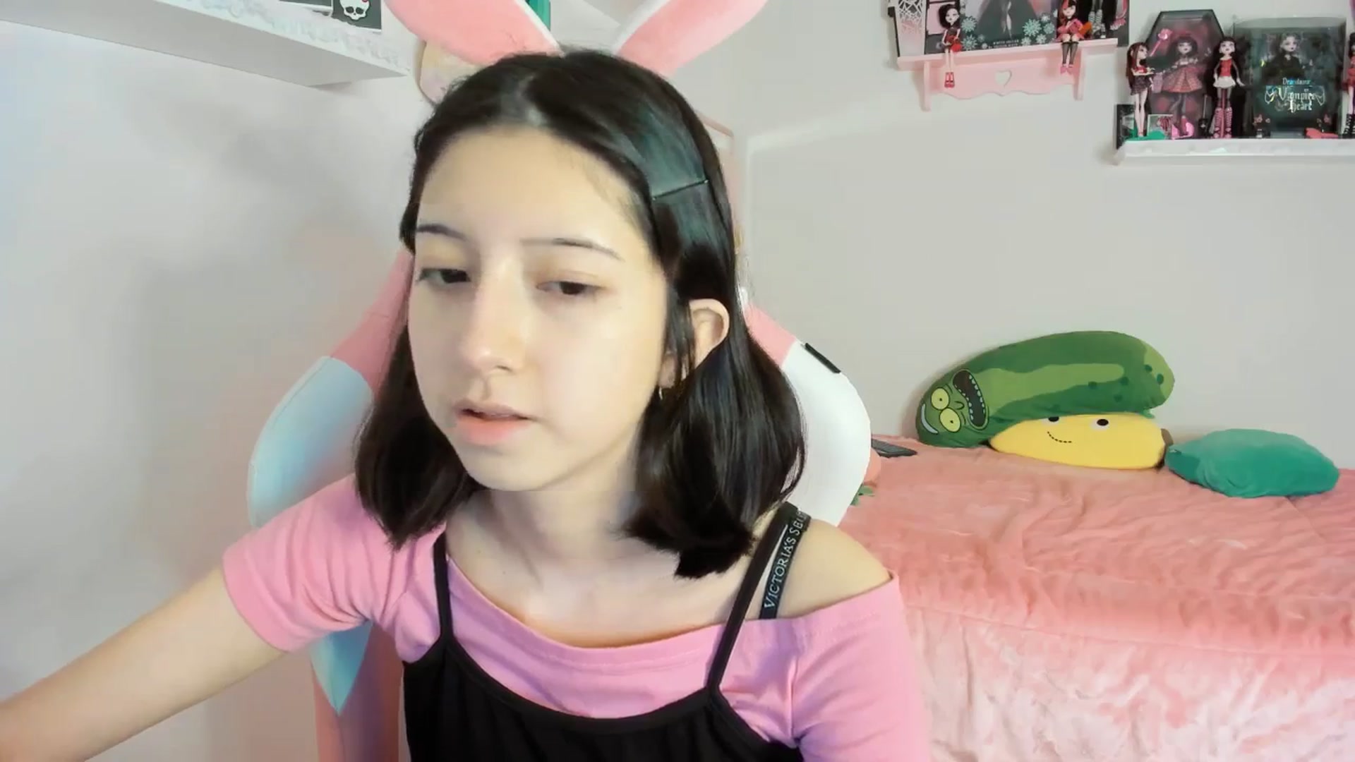 Gallery image thumbnail from Cherrycute666's myfreecams stream on, 12/13/2024, 08:05 image 11 of 20