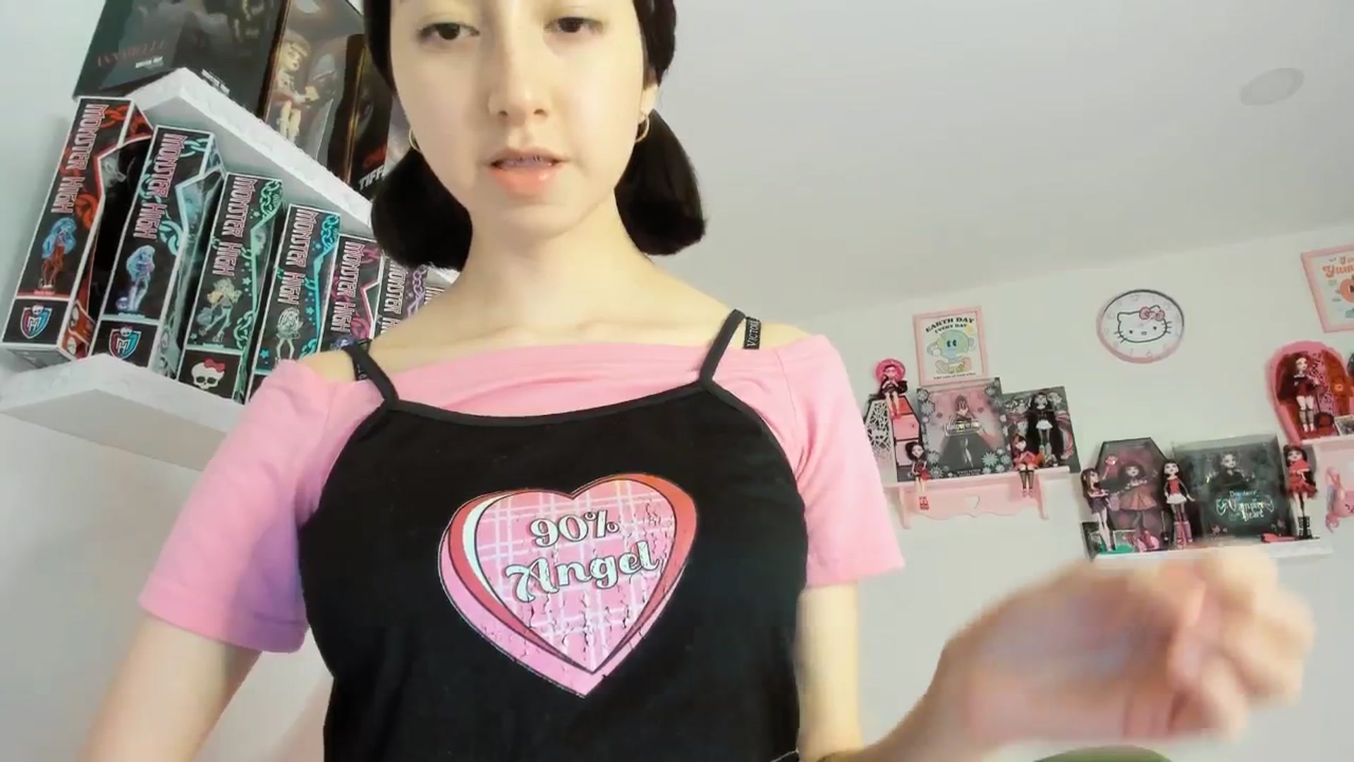 Gallery image thumbnail from Cherrycute666's myfreecams stream on, 12/13/2024, 08:05 image 14 of 20