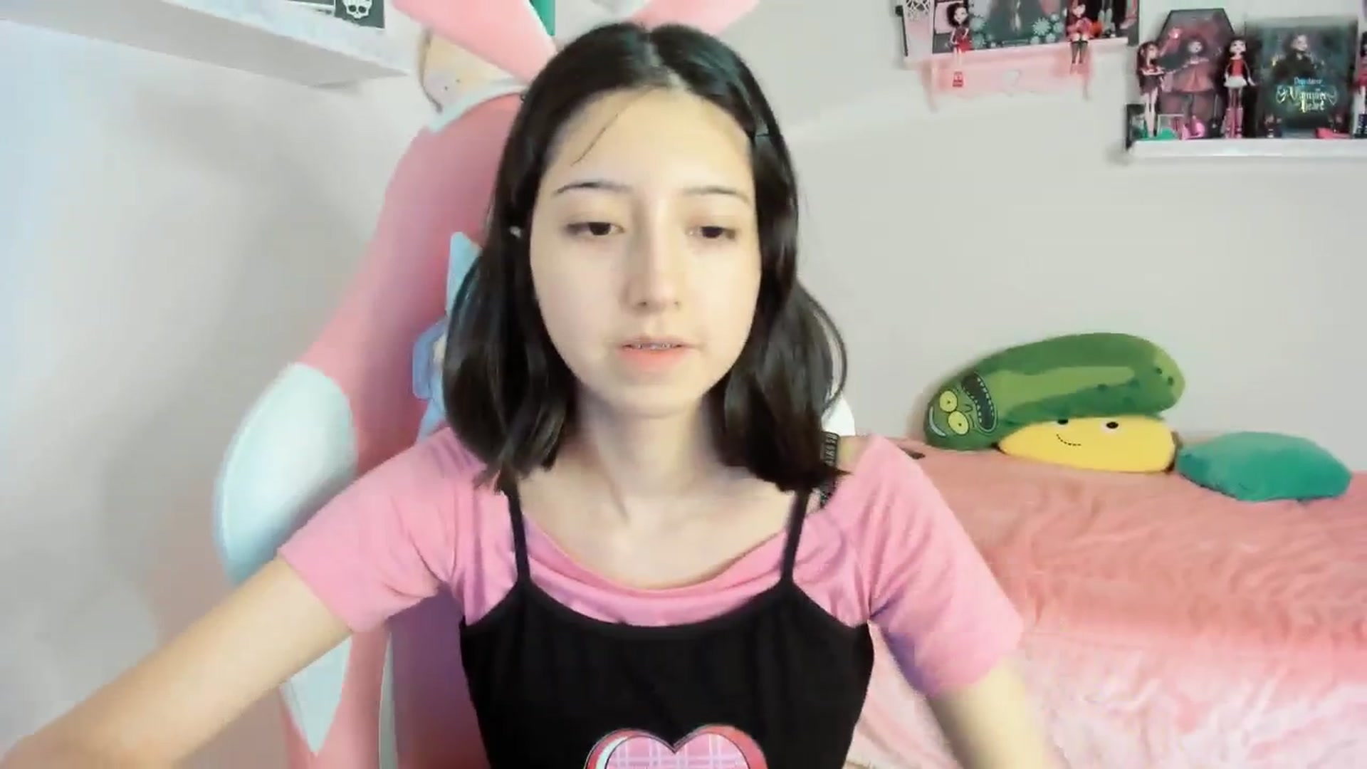 Gallery image thumbnail from Cherrycute666's myfreecams stream on, 12/13/2024, 08:05 image 9 of 20