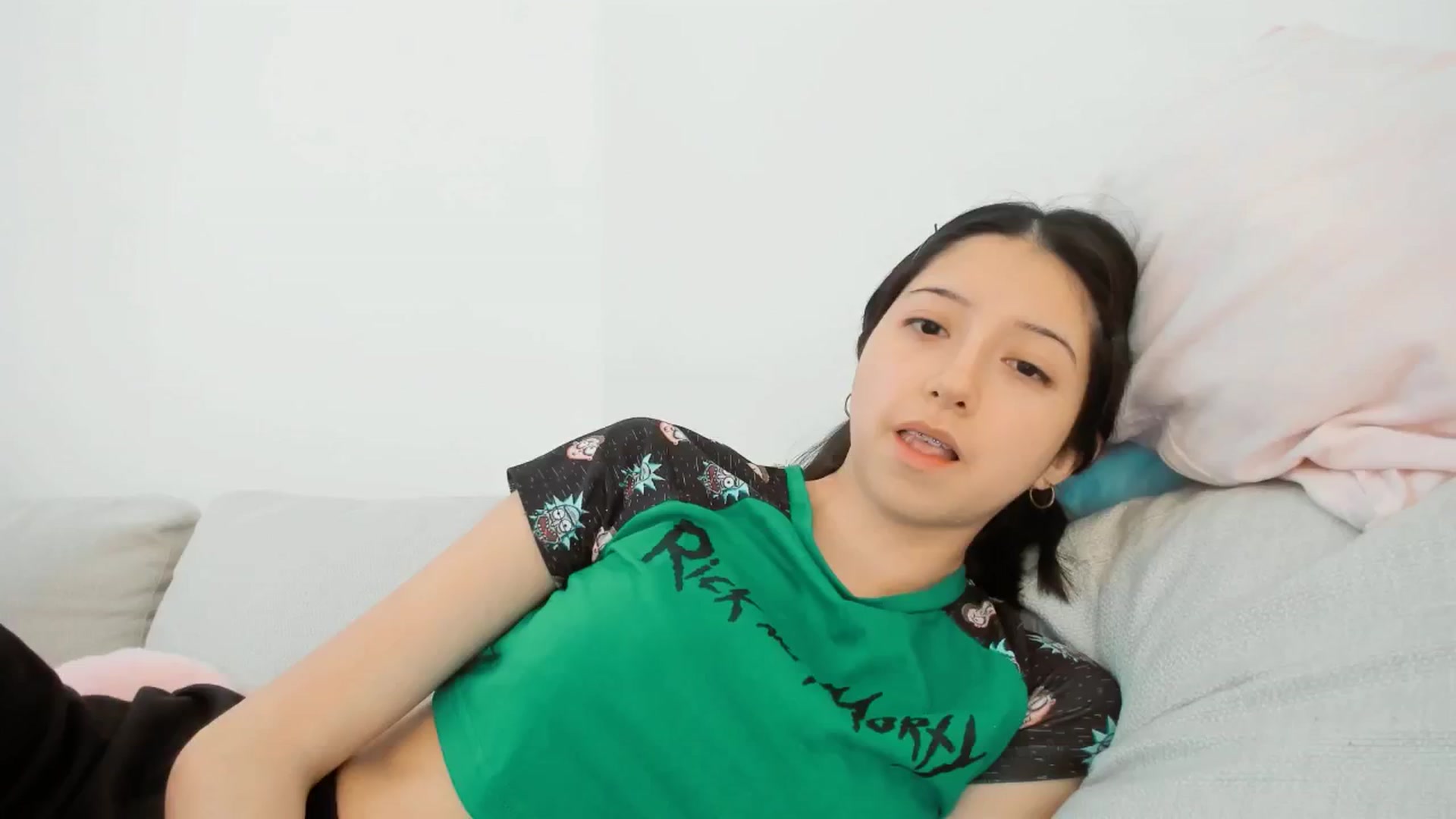 Gallery image thumbnail from Cherrycute666's myfreecams stream on, 12/13/2024, 22:26 image 15 of 20