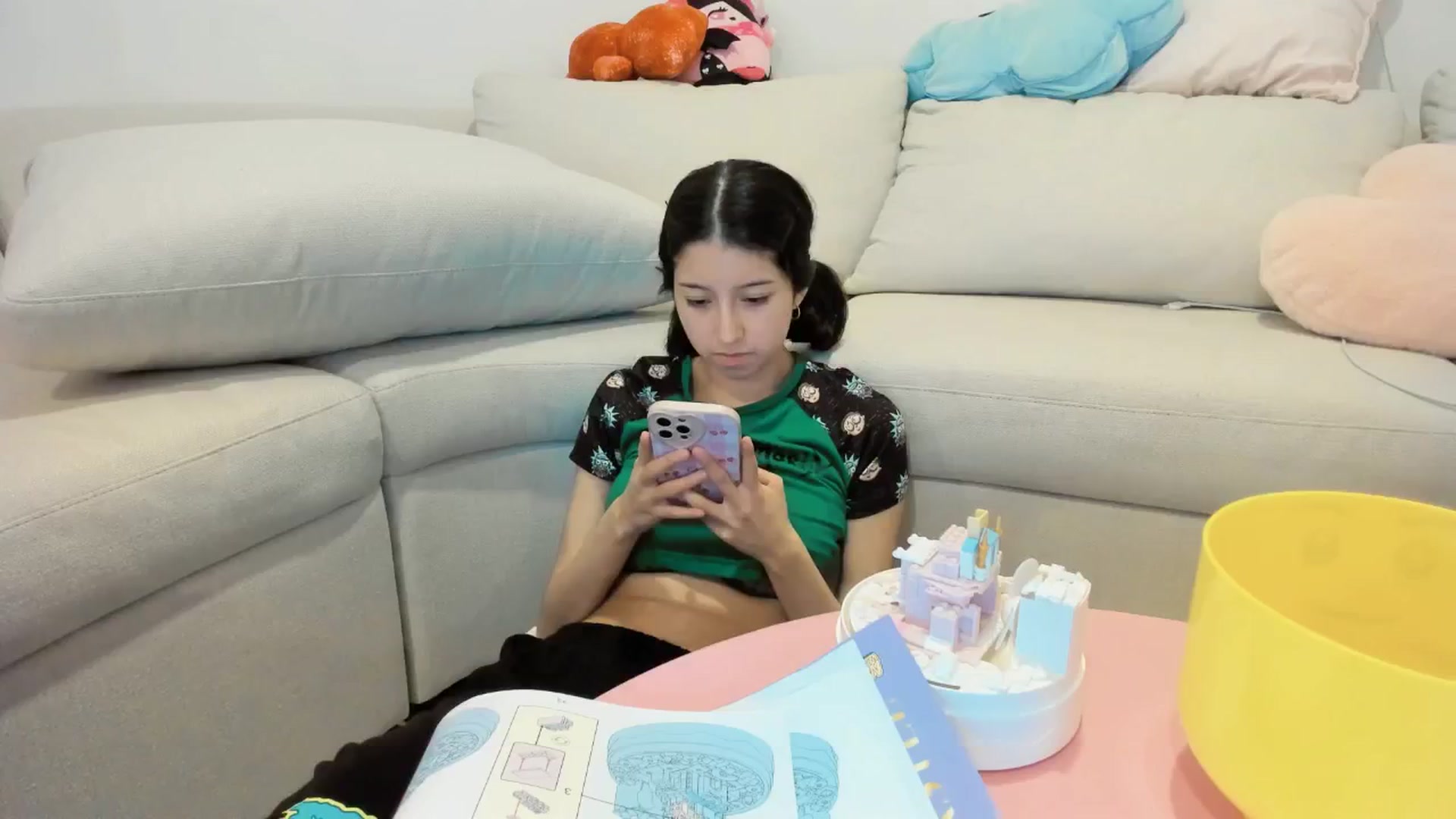 Gallery image thumbnail from Cherrycute666's myfreecams stream on, 12/14/2024, 05:07 image 15 of 20