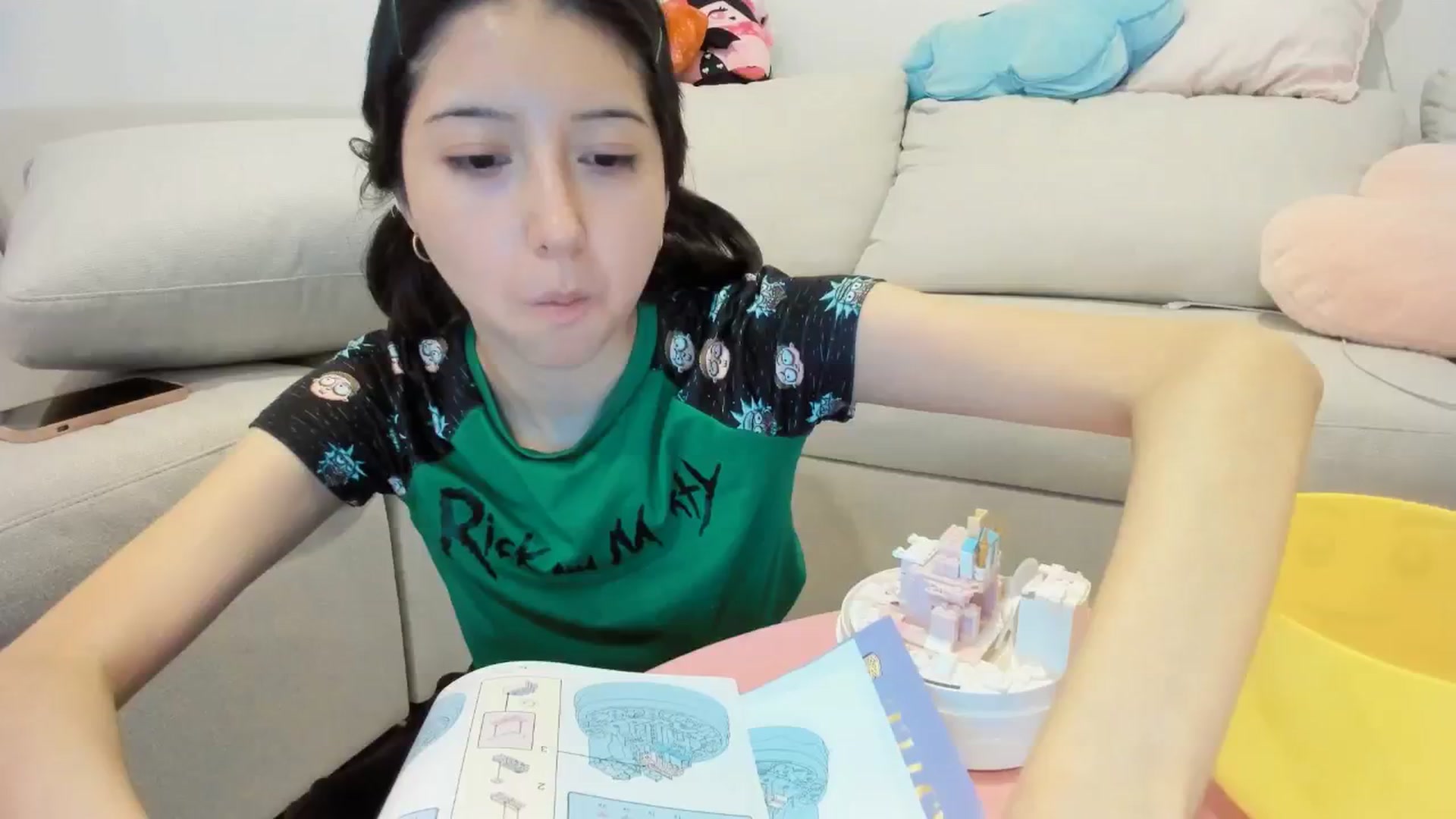 Gallery image thumbnail from Cherrycute666's myfreecams stream on, 12/14/2024, 05:07 image 16 of 20
