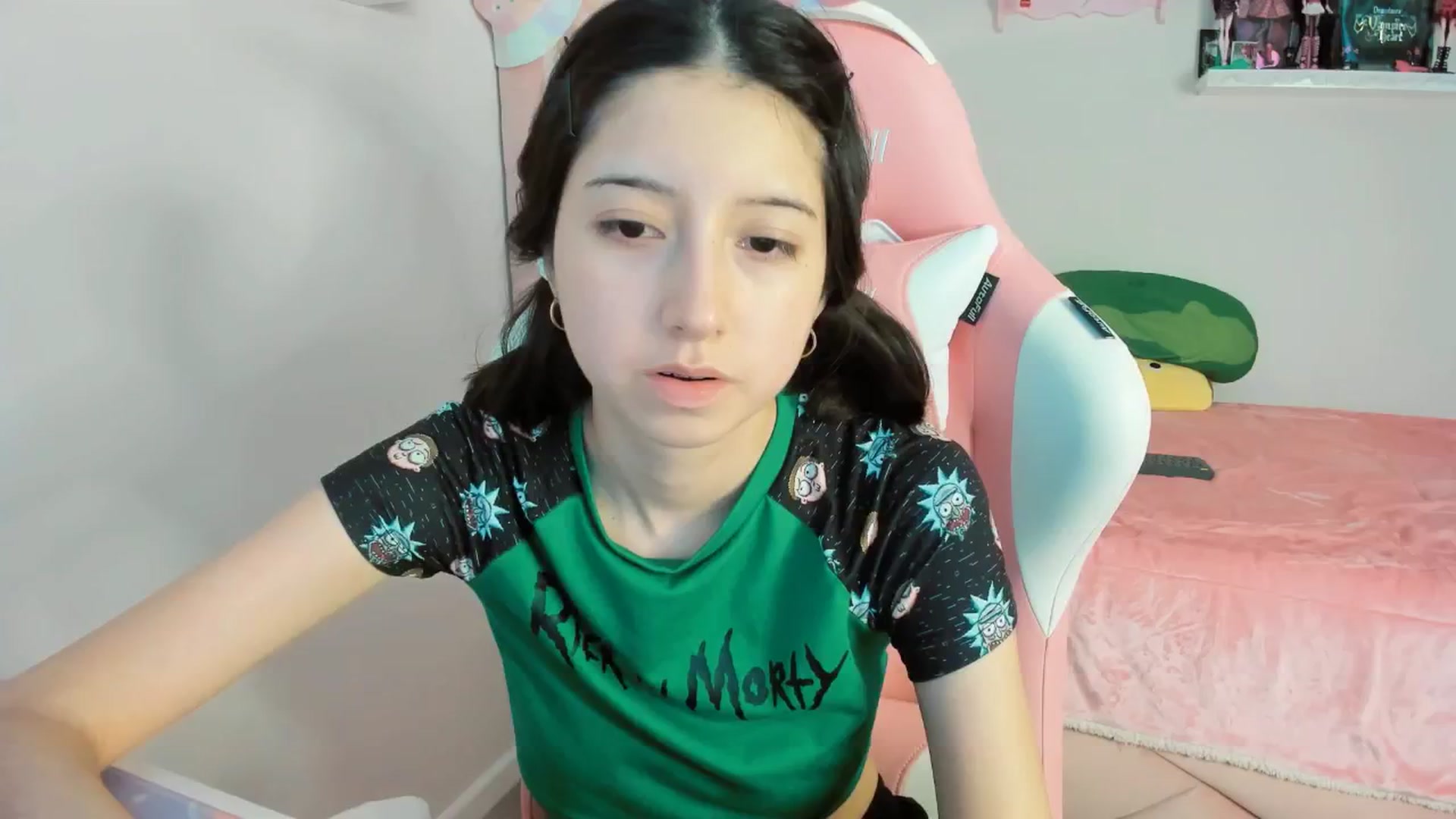 Gallery image thumbnail from Cherrycute666's myfreecams stream on, 12/14/2024, 14:46 image 13 of 20