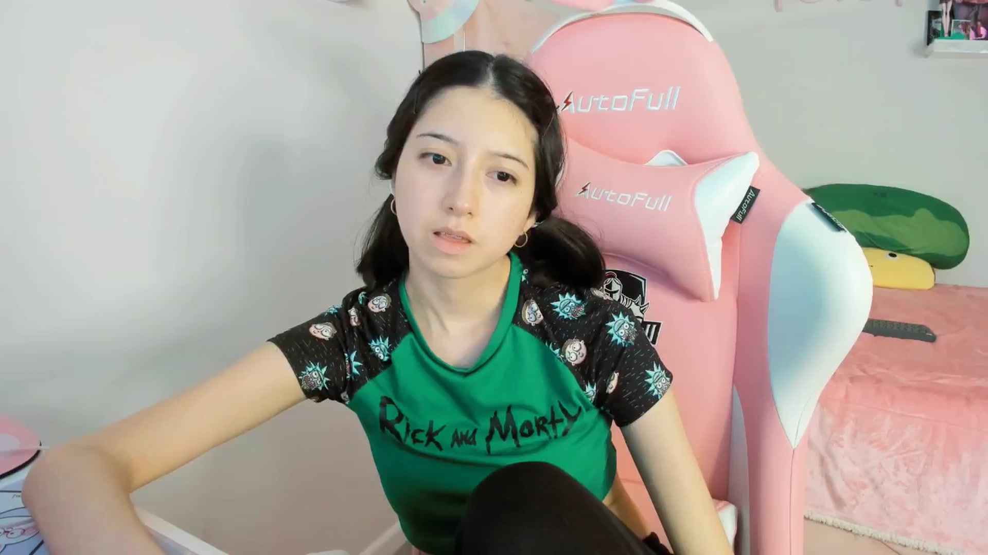 Gallery image thumbnail from Cherrycute666's myfreecams stream on, 12/14/2024, 14:46 image 14 of 20