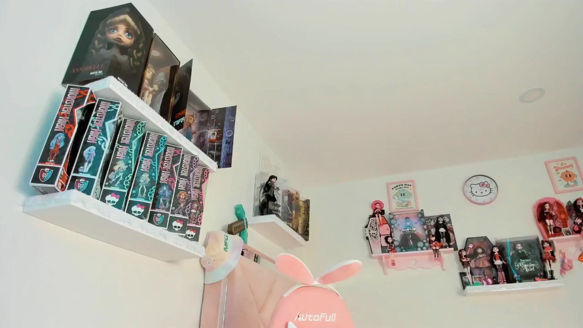 Gallery image thumbnail from Cherrycute666's myfreecams stream on, 12/14/2024, 14:46 image 20 of 20