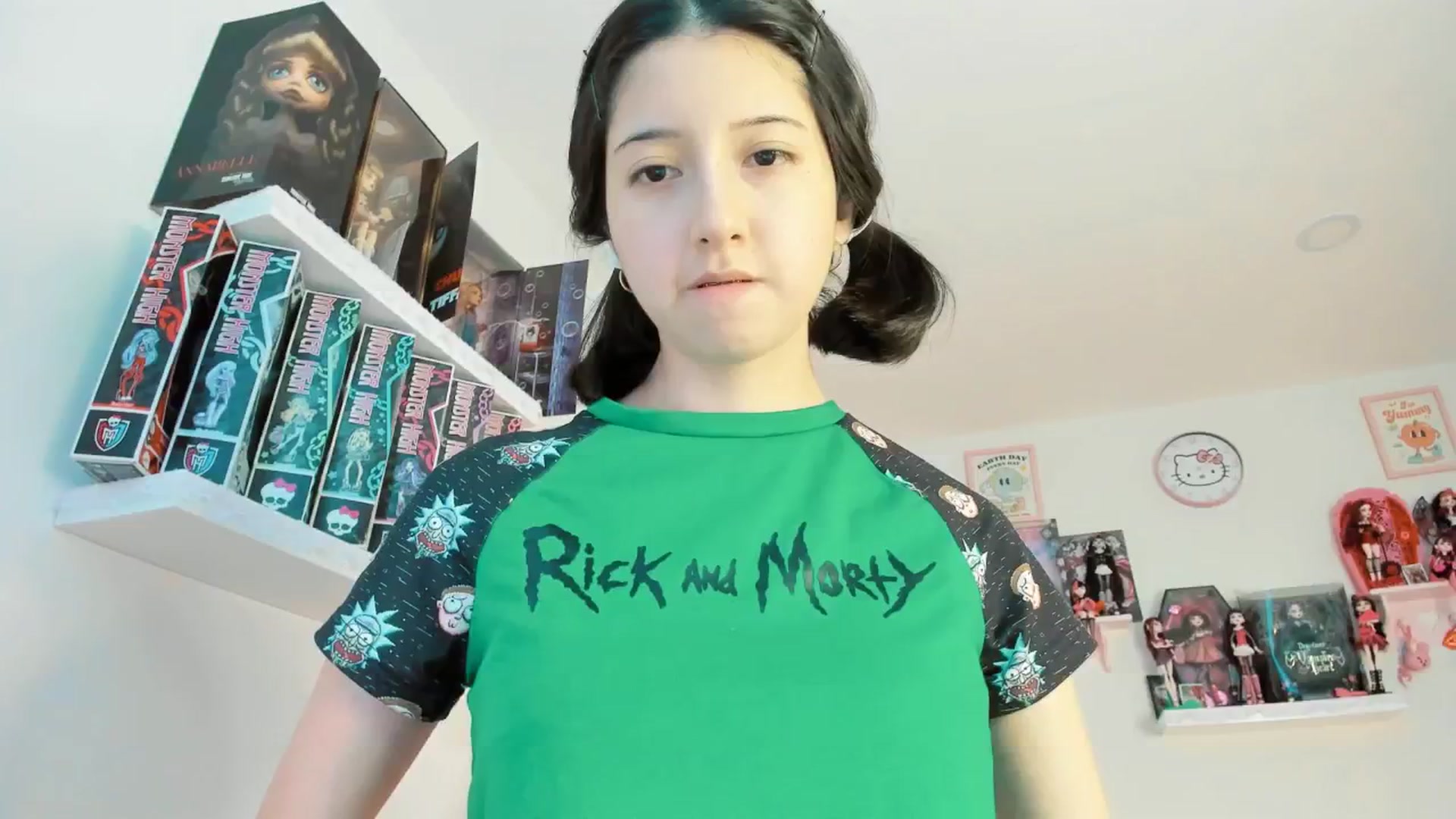 Gallery image thumbnail from Cherrycute666's myfreecams stream on, 12/14/2024, 14:46 image 19 of 20