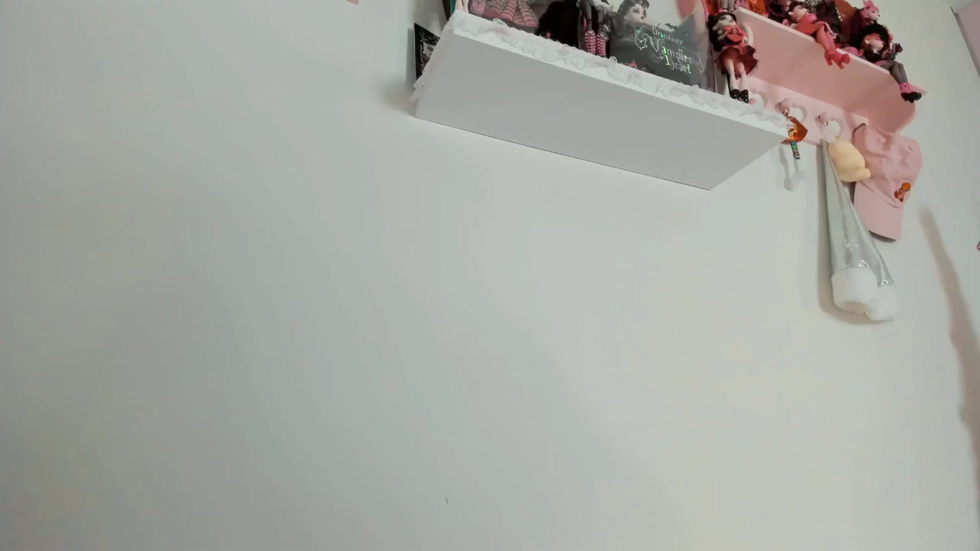 Gallery image thumbnail from Cherrycute666's myfreecams stream on, 12/19/2024, 09:23 image 18 of 20