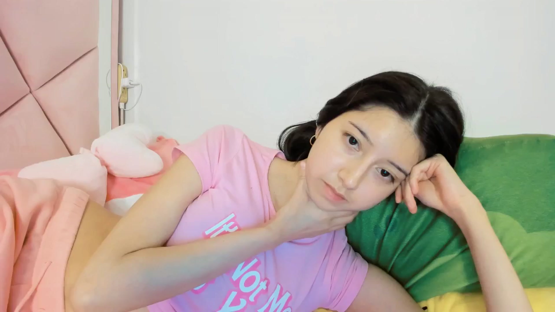 Gallery image thumbnail from Cherrycute666's myfreecams stream on, 12/21/2024, 11:04 image 2 of 20