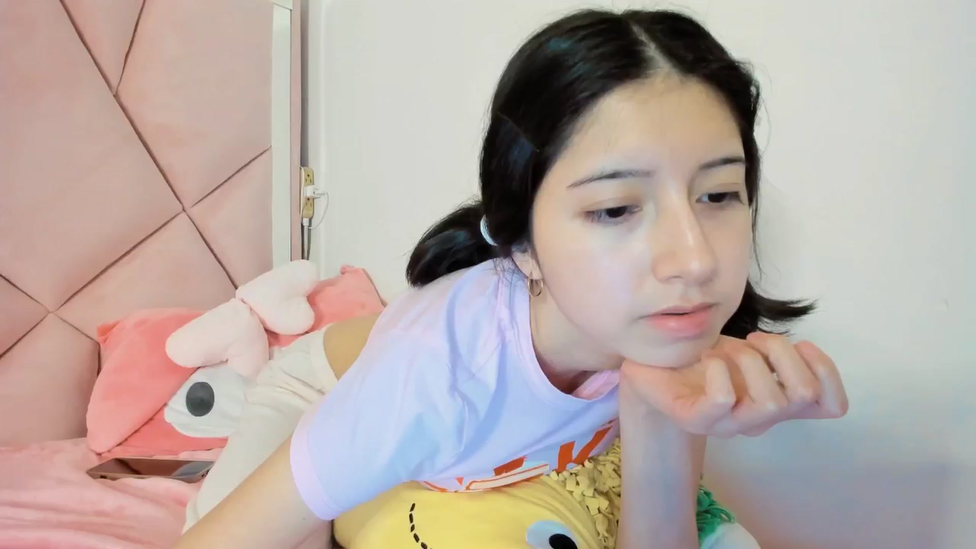 Gallery image thumbnail from Cherrycute666's myfreecams stream on, 12/22/2024, 06:27 image 10 of 20