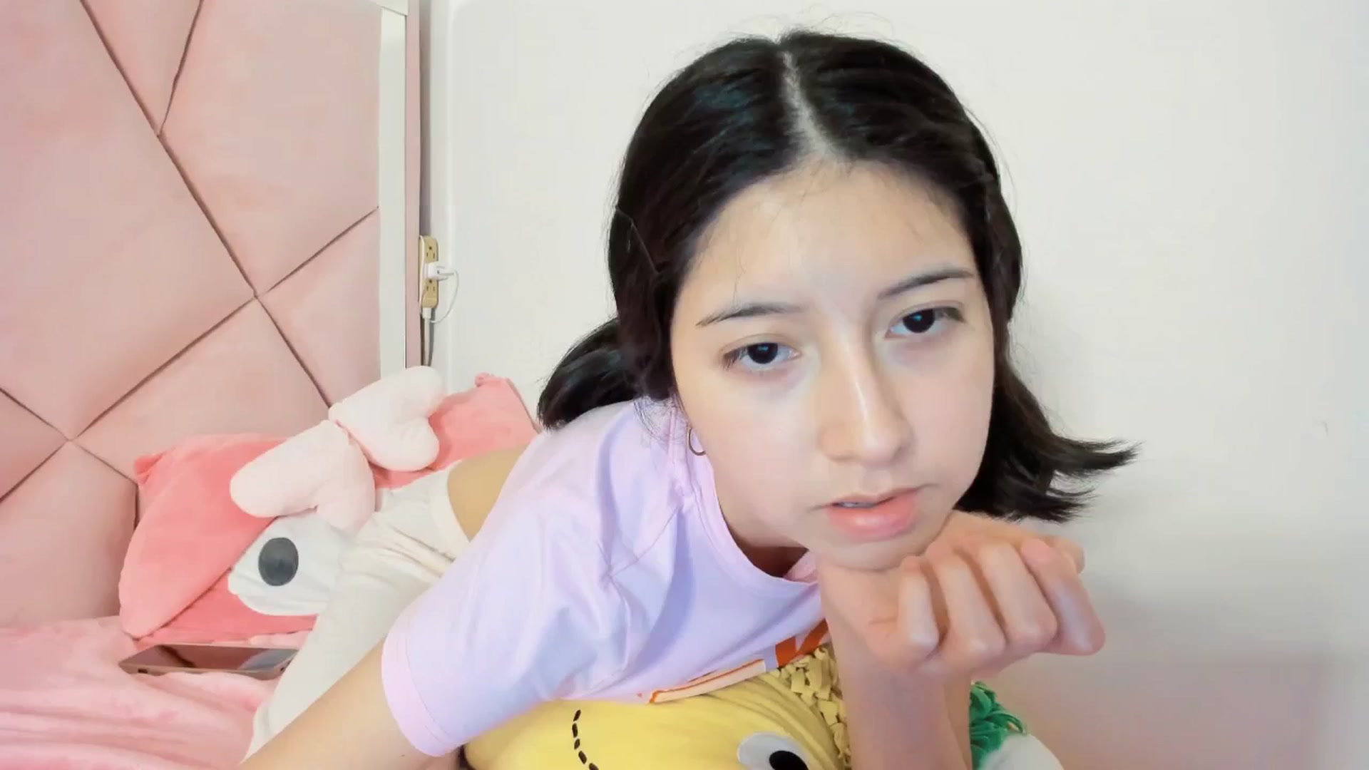 Gallery image thumbnail from Cherrycute666's myfreecams stream on, 12/22/2024, 06:27 image 11 of 20