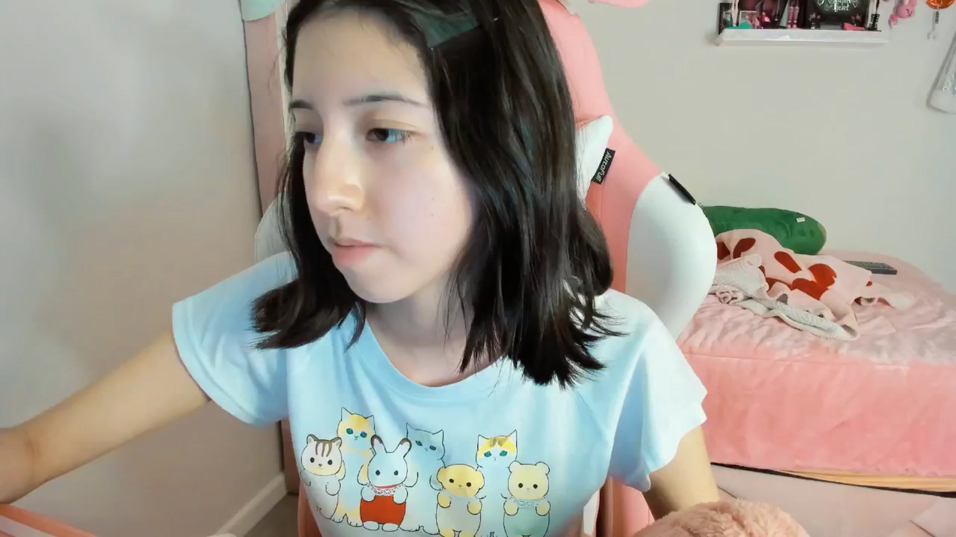 Gallery image thumbnail from Cherrycute666's myfreecams stream on, 12/26/2024, 05:28 image 10 of 20